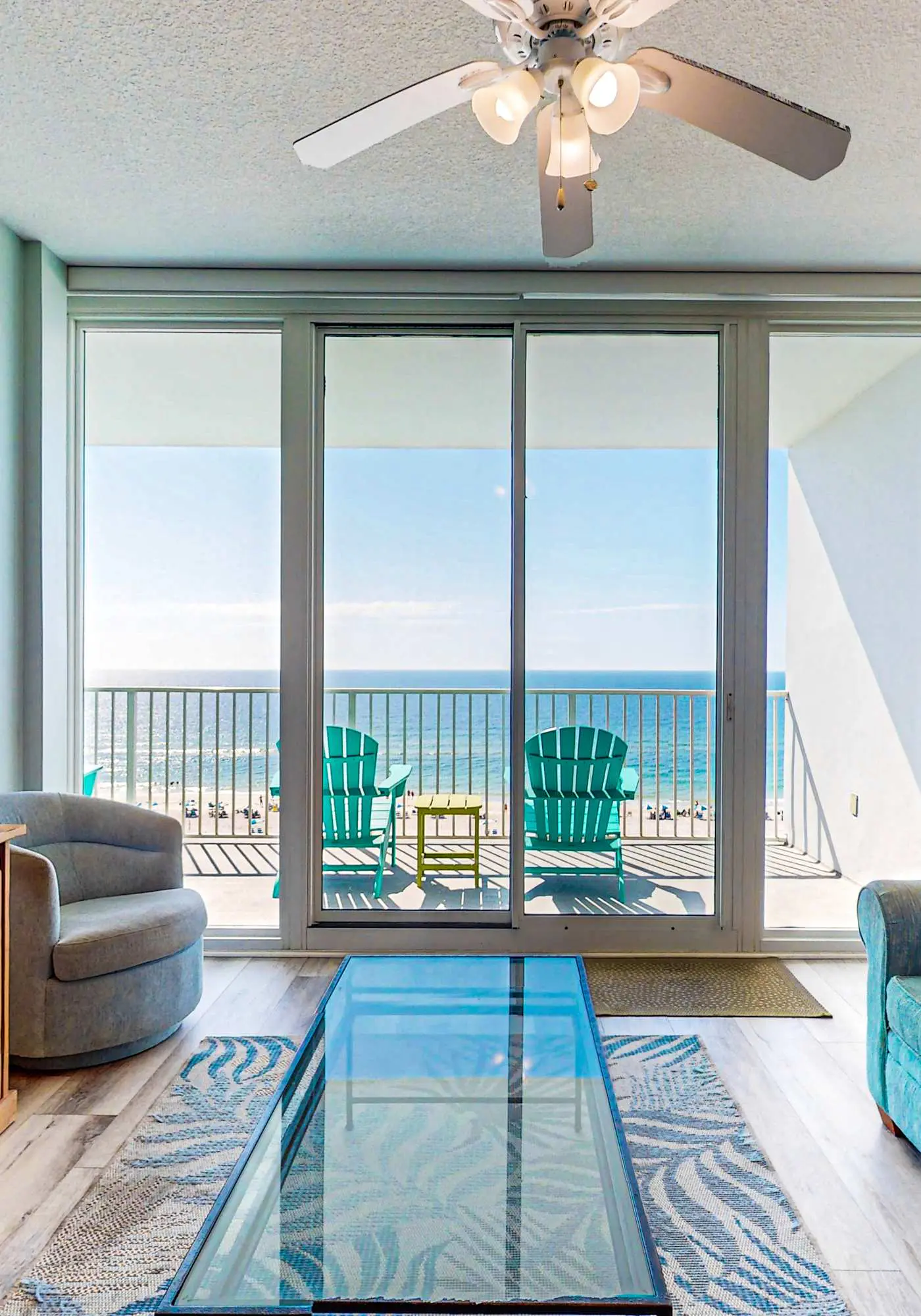Gulf-front condo w/ 2 pools, sauna, hot tubs, fitness center & stunning views
