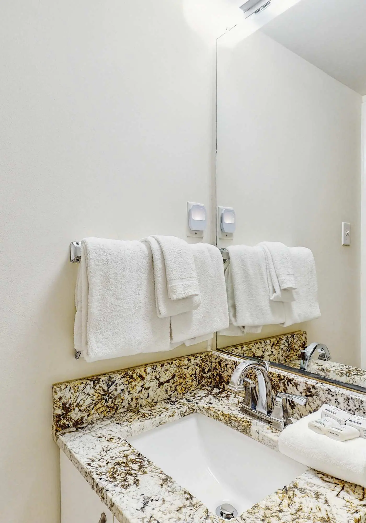 Gulf front condo with community outdoor and indoor pools, hot tub, and sauna