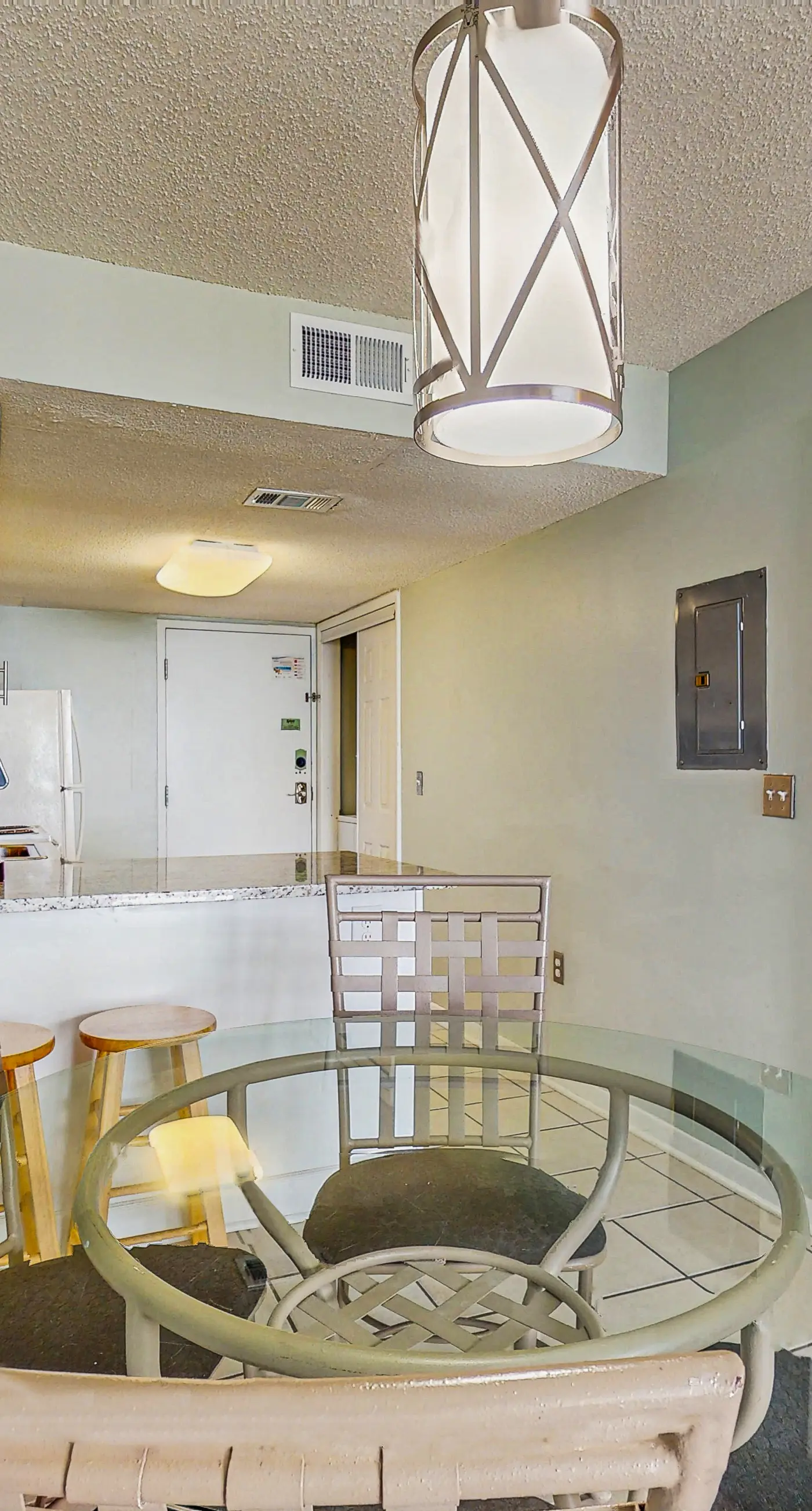 Bright Condo w Lagoon View & Shared Pools, Hot Tub, Tennis, & Beach Access