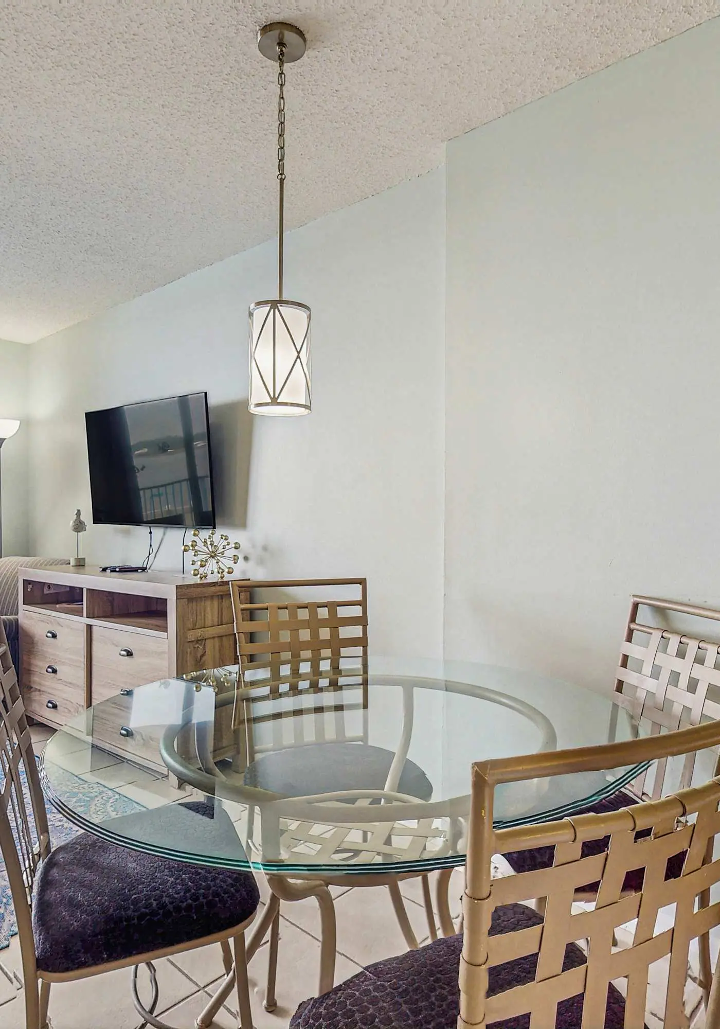 Bright Condo w Lagoon View & Shared Pools, Hot Tub, Tennis, & Beach Access