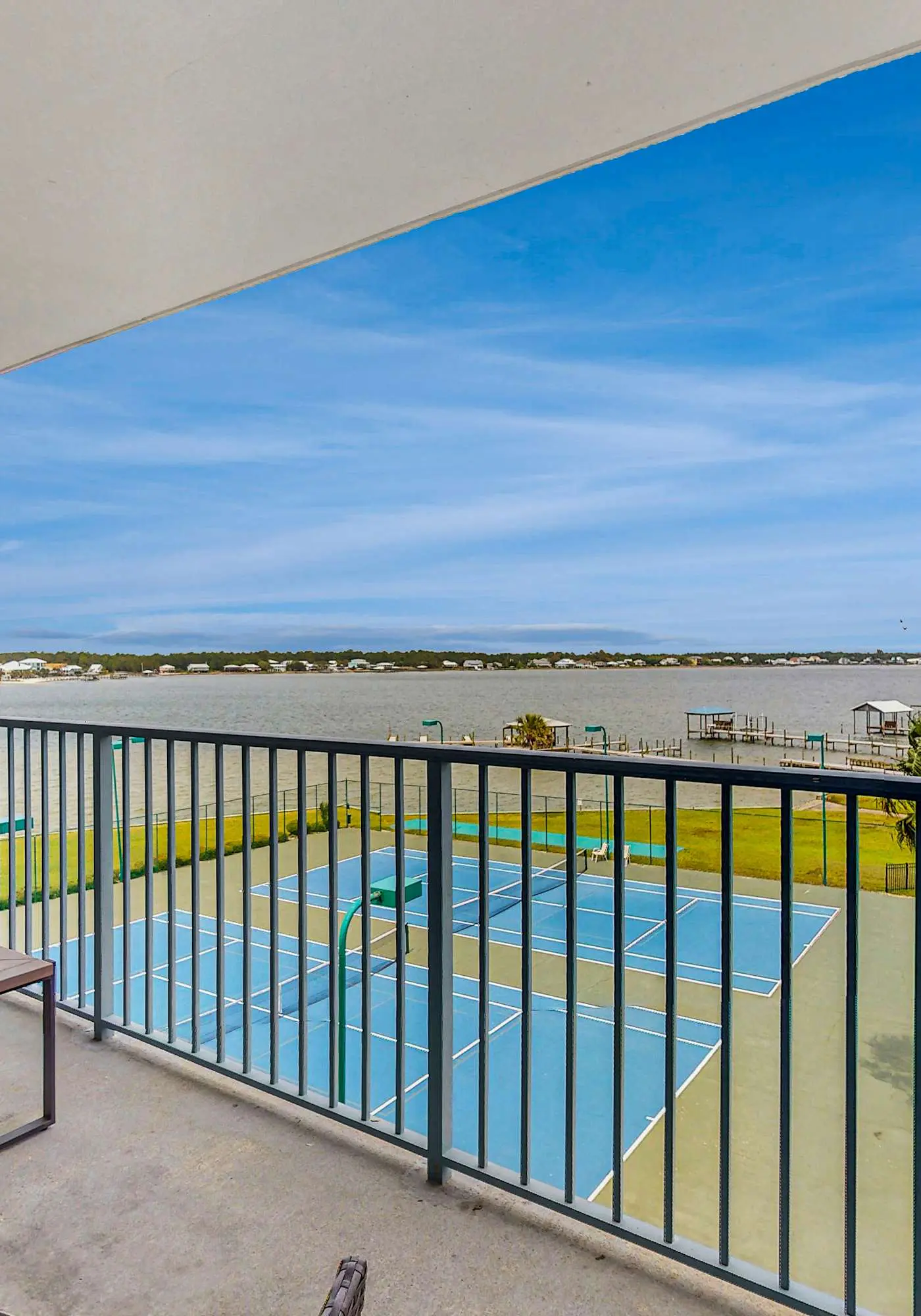 Bright Condo w Lagoon View & Shared Pools, Hot Tub, Tennis, & Beach Access