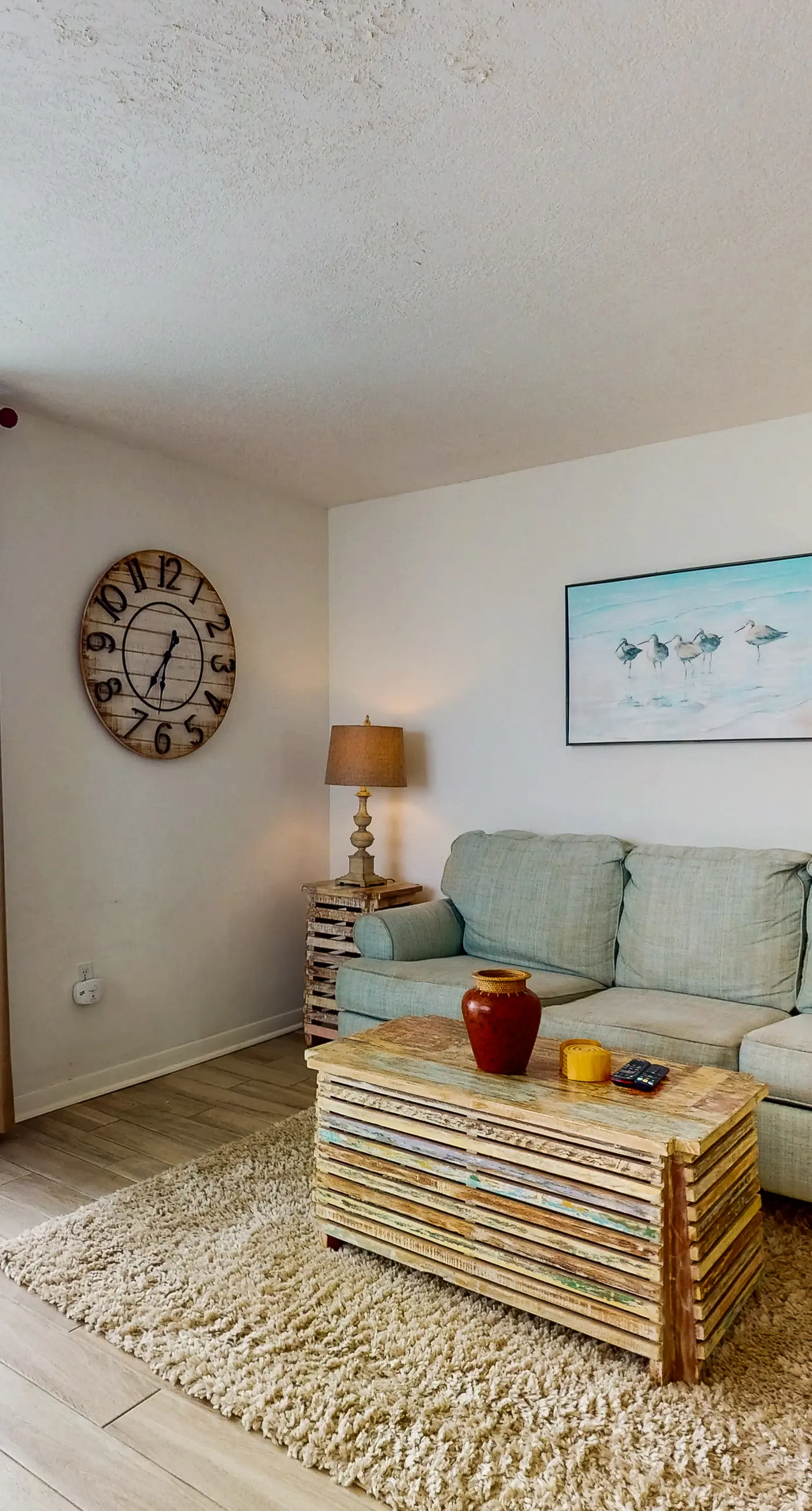 Condo w/ view of Little Lagoon, beach access, shared pools, hot tub, & pier