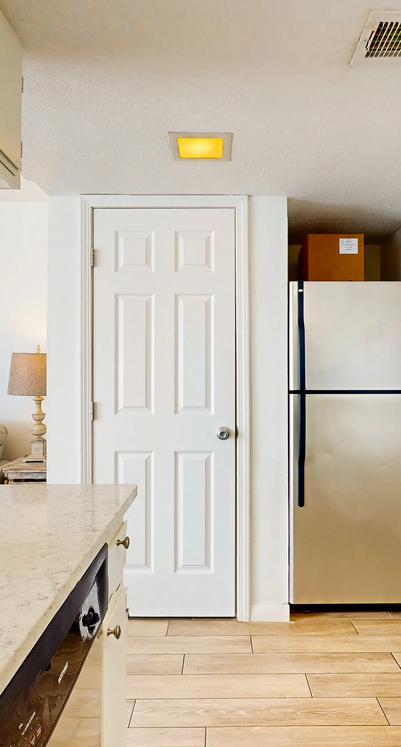 Condo w/ view of Little Lagoon, beach access, shared pools, hot tub, & pier