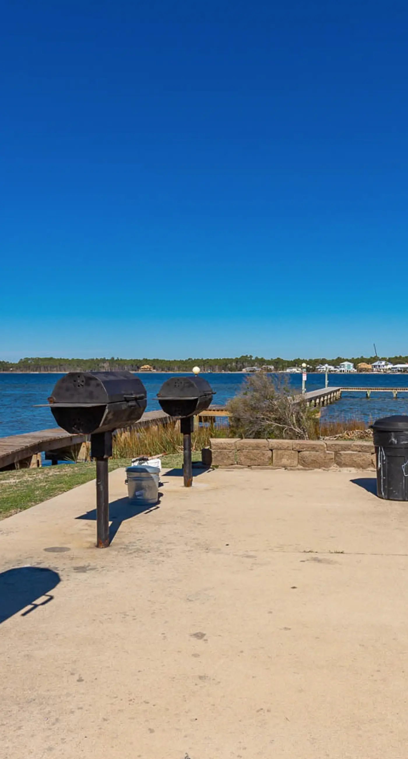 Condo w/ view of Little Lagoon, beach access, shared pools, hot tub, & pier
