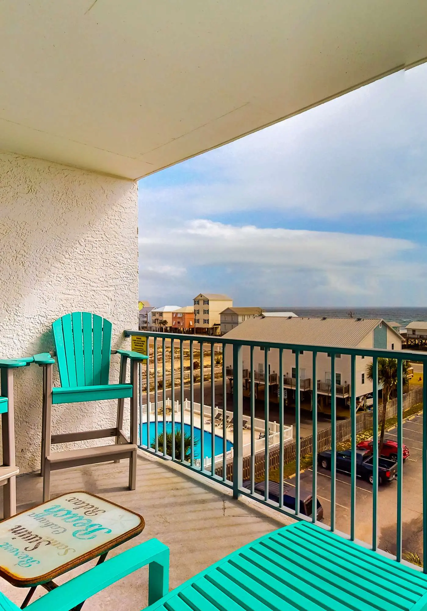 Condo w/ view of Little Lagoon, beach access, shared pools, hot tub, & pier
