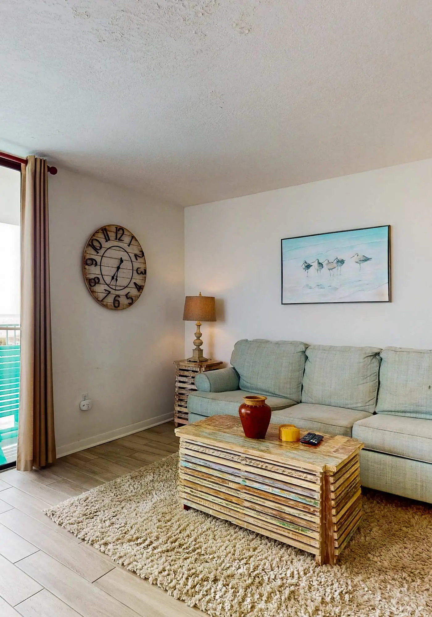 Condo w/ view of Little Lagoon, beach access, shared pools, hot tub, & pier