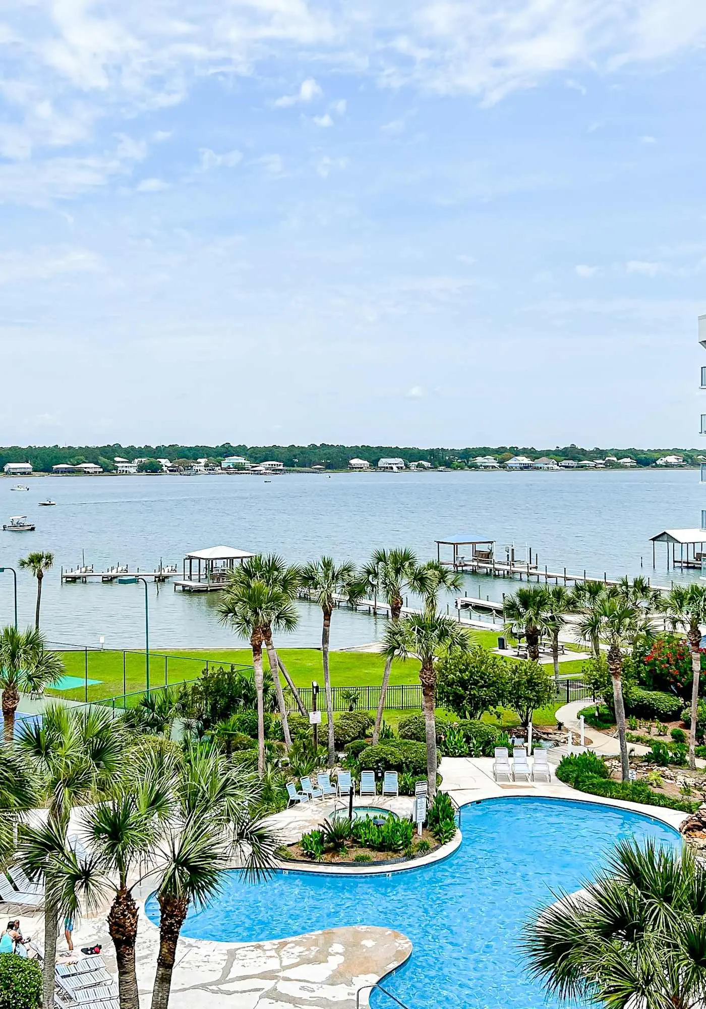 Condo w/ view of Little Lagoon, beach access, shared pools, hot tub, & pier