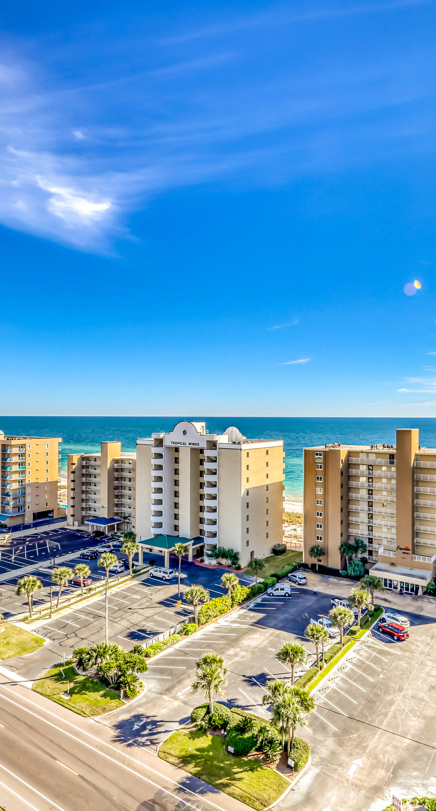 Luxury Gulf-view condo with pool, hot tub & sauna - walk to the beach