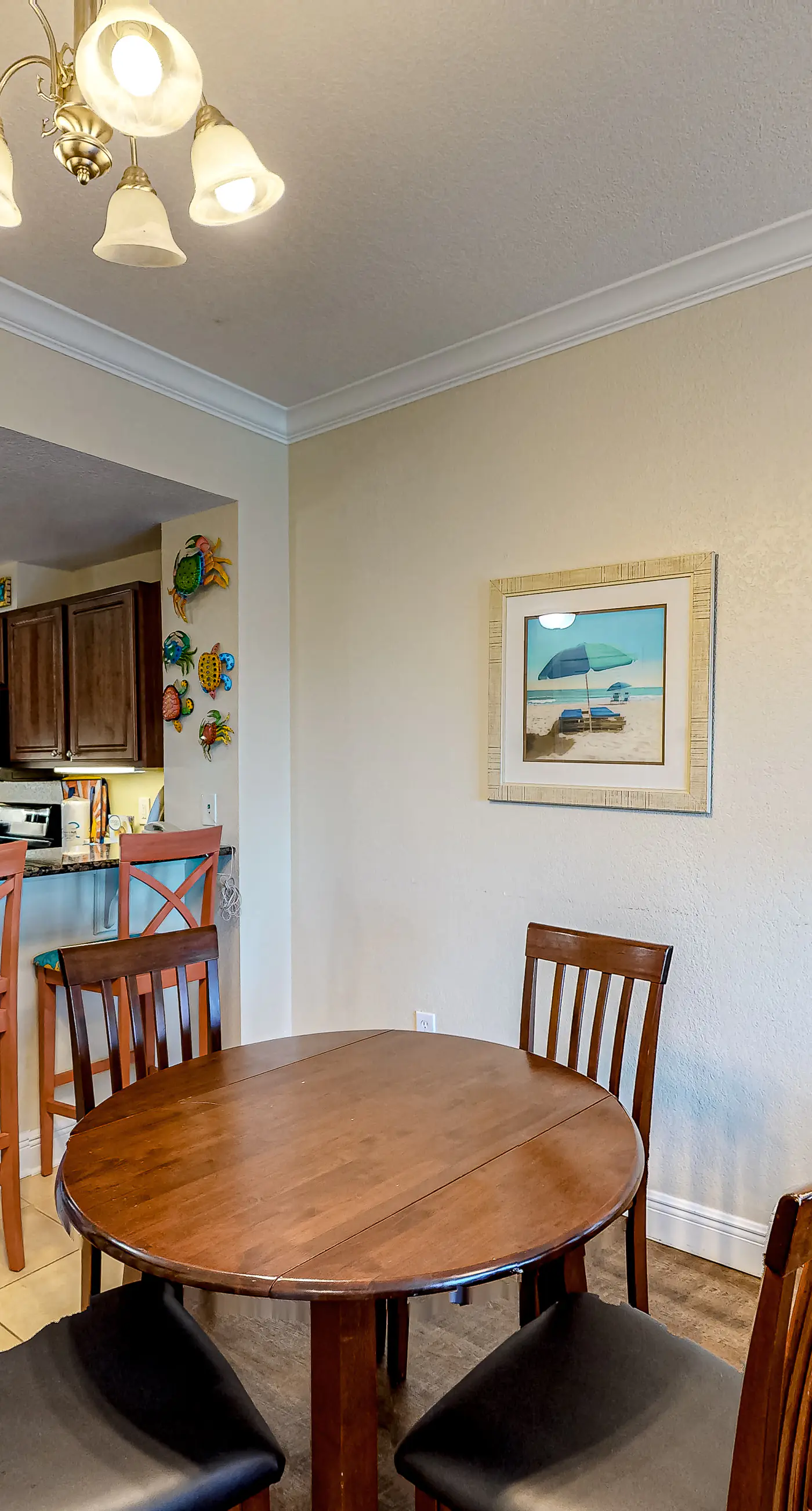 Luxury Gulf-view condo with pool, hot tub & sauna - walk to the beach