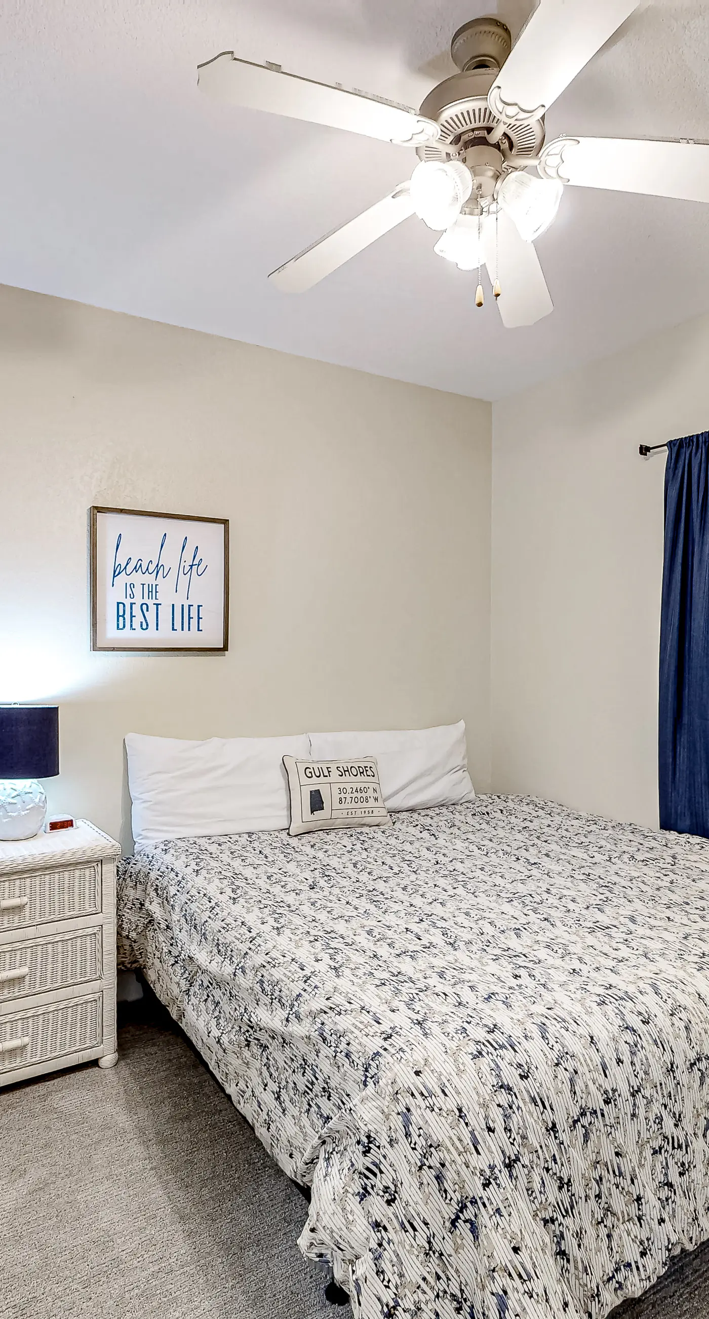 Luxury Gulf-view condo with pool, hot tub & sauna - walk to the beach