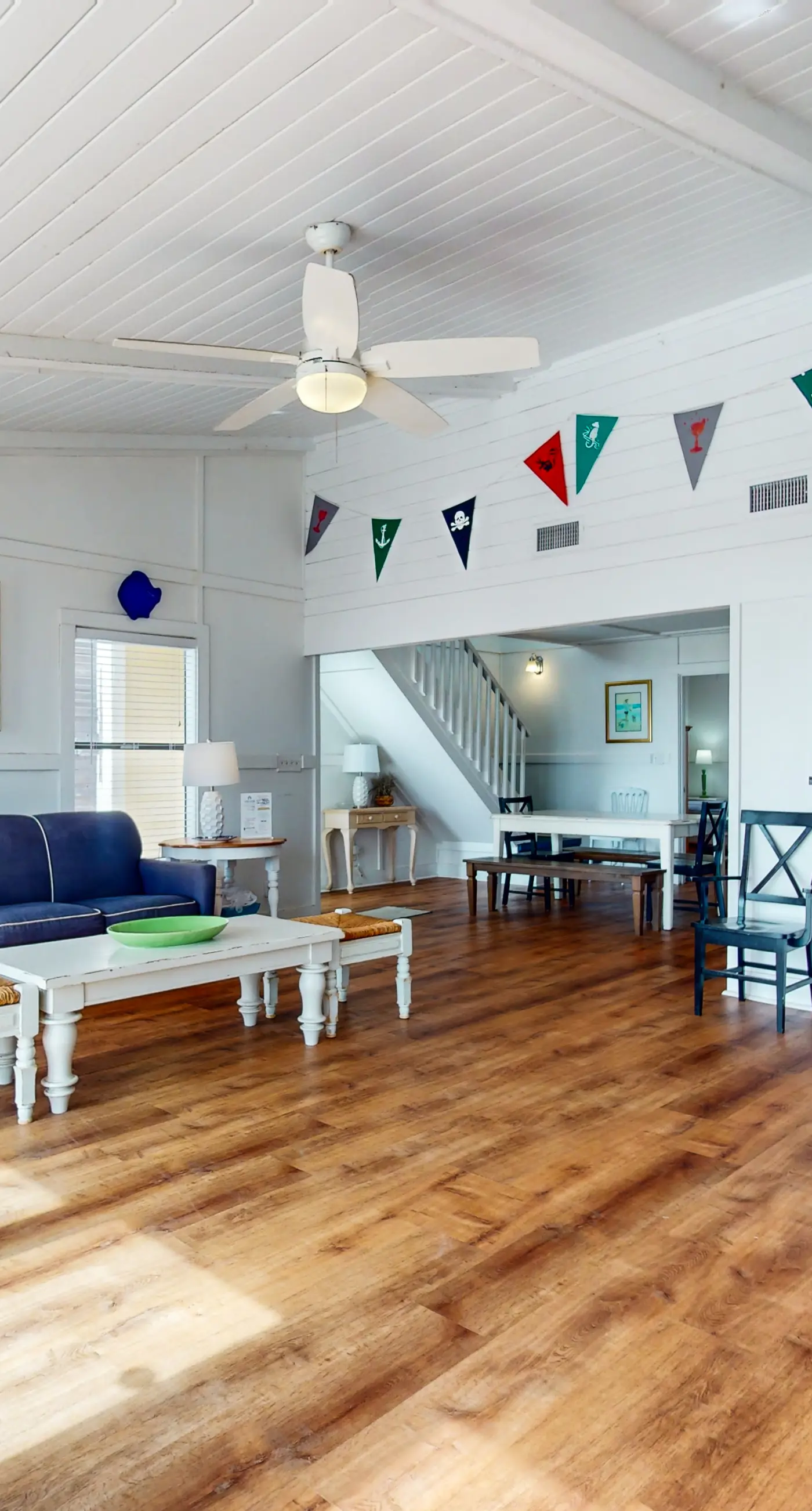 Beachfront Daydream Hideaway w Panoramic Water Views & Gulf-Front Deck