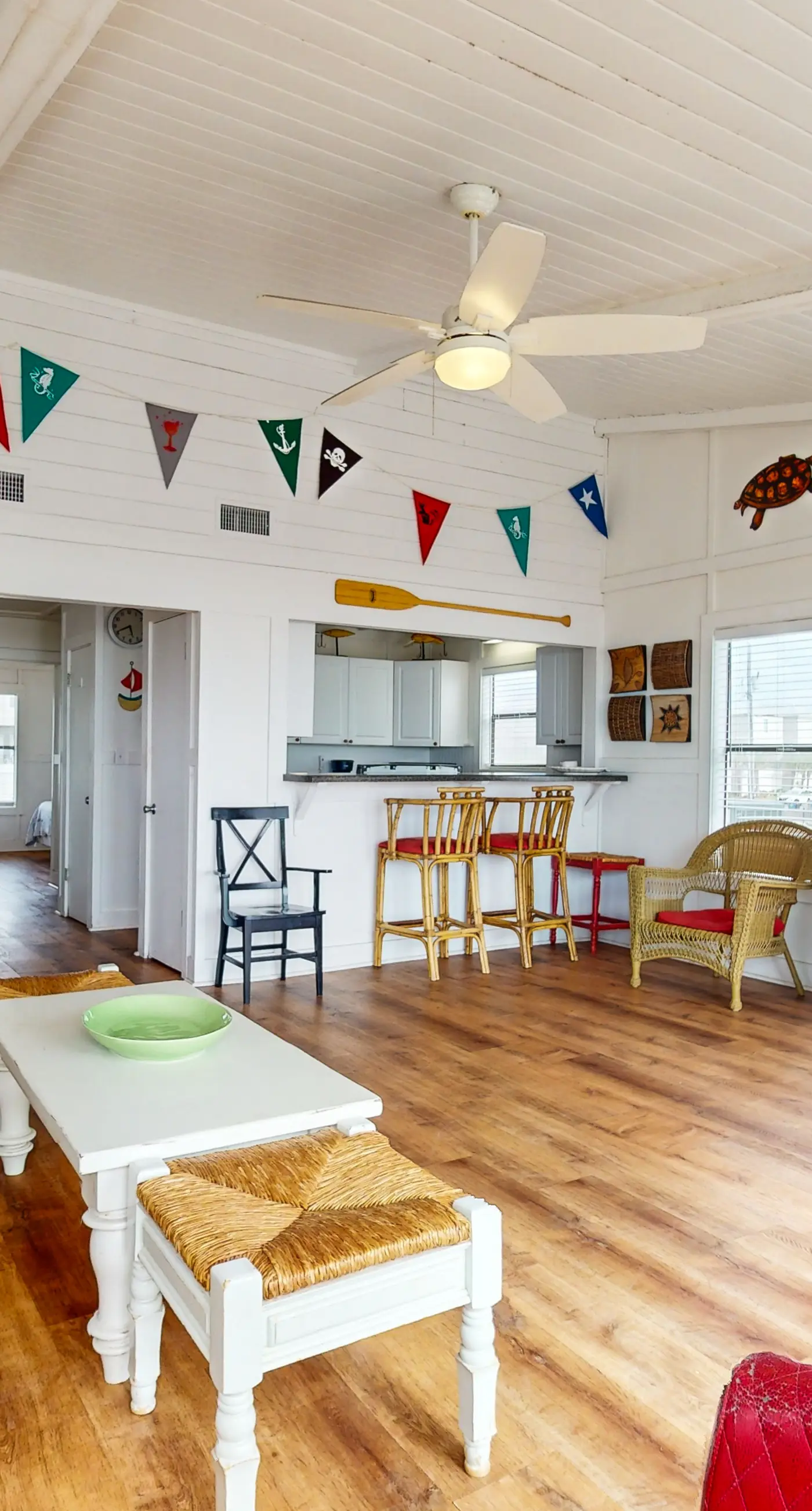 Beachfront Daydream Hideaway w Panoramic Water Views & Gulf-Front Deck