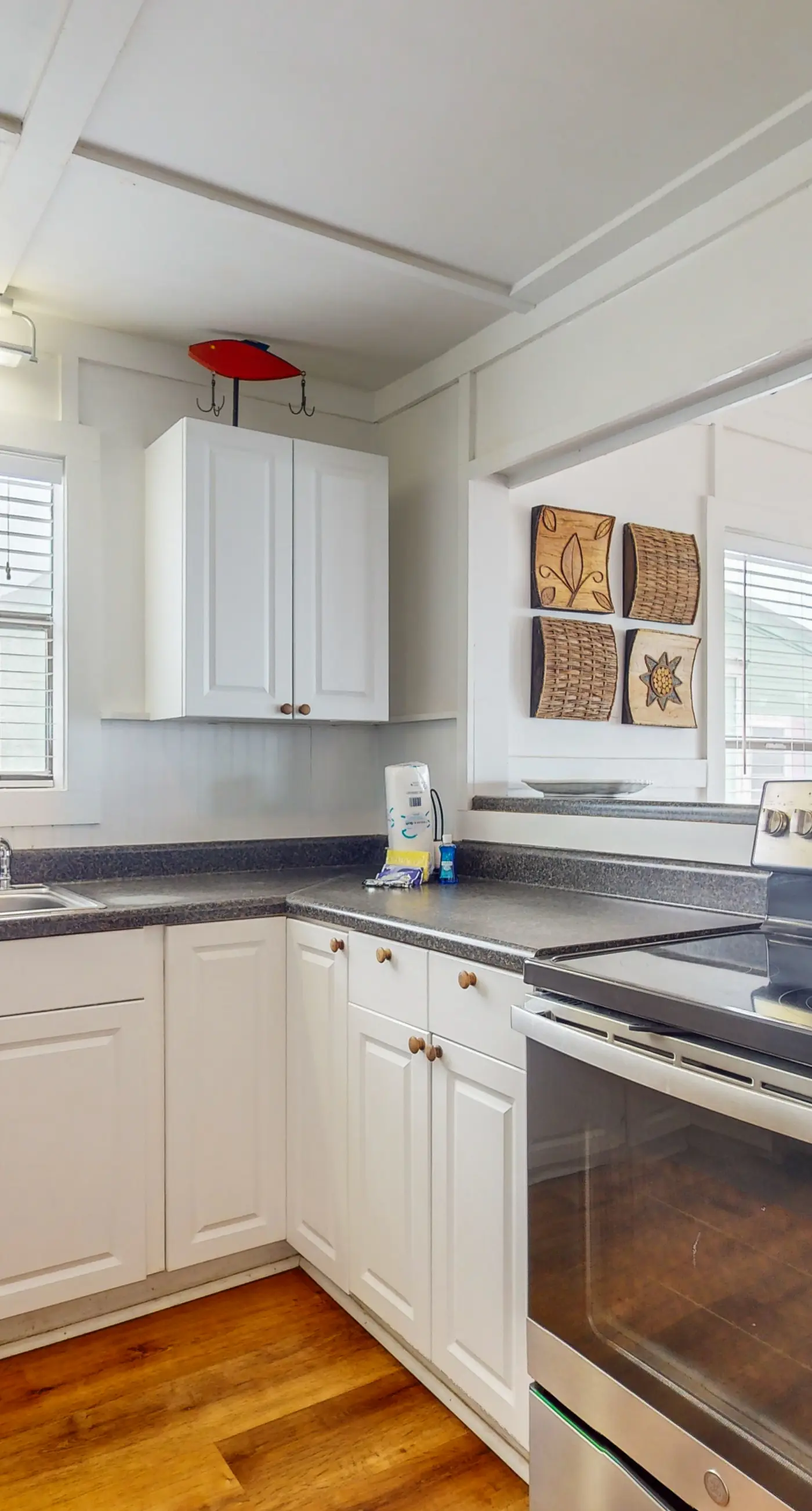 Beachfront Daydream Hideaway w Panoramic Water Views & Gulf-Front Deck