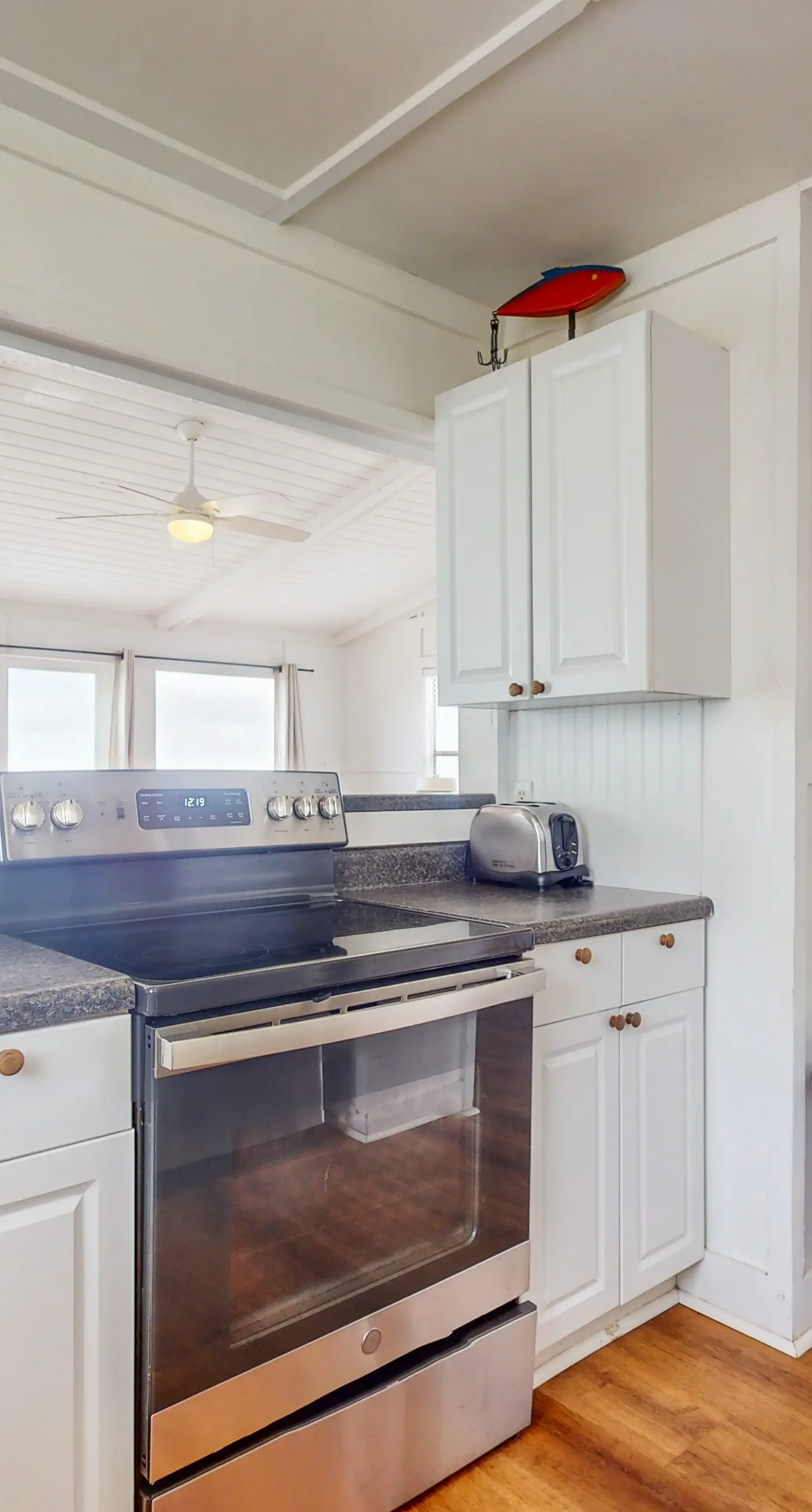 Beachfront Daydream Hideaway w Panoramic Water Views & Gulf-Front Deck