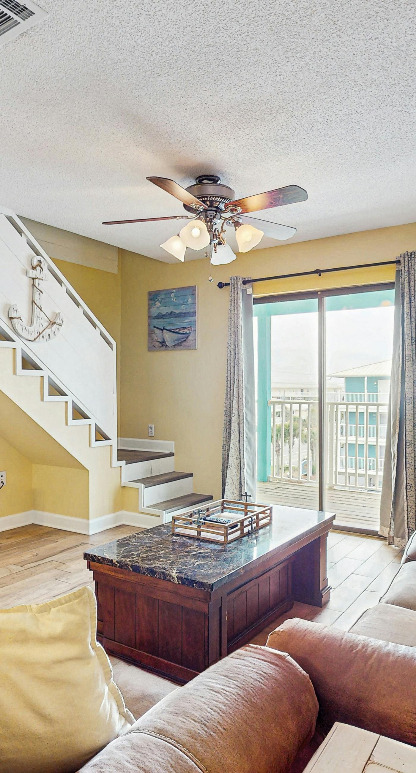 Darling Beach Condo w a Loft, Free WiFi, Balcony, Shared Pool, & Beach Access