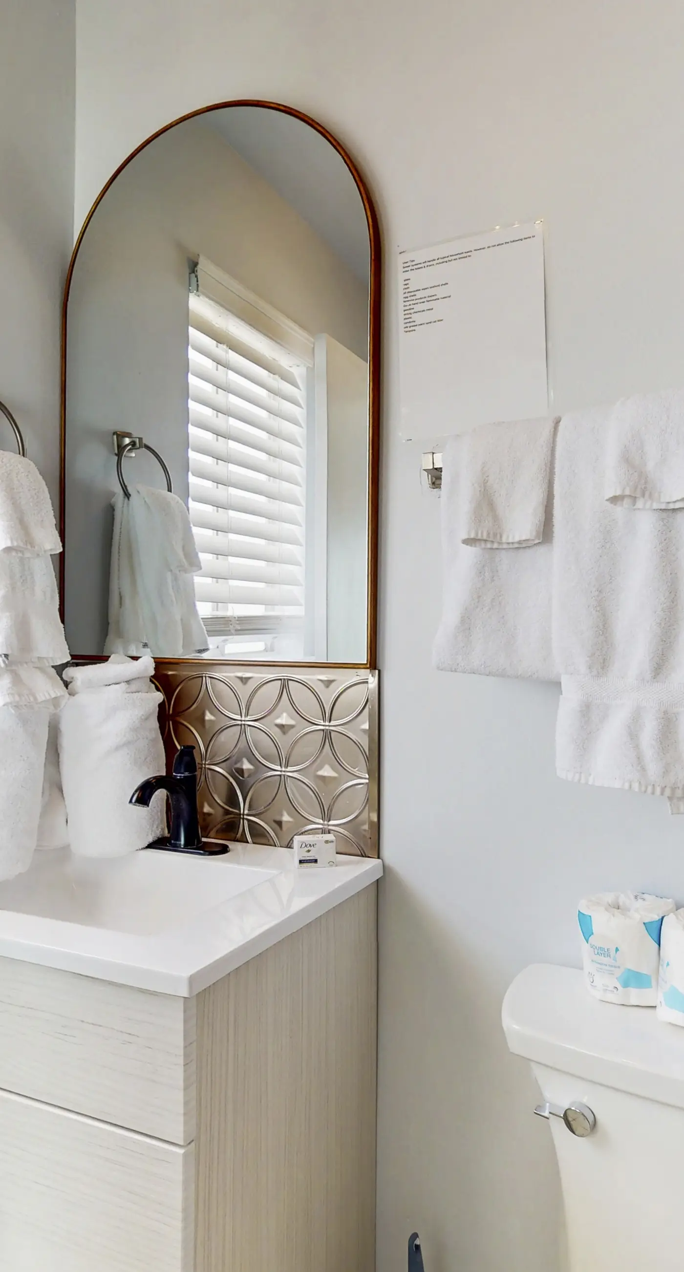 Oceanfront Oasis- Beachfront Home with Spacious Waterfront Deck and Pet Friendly 