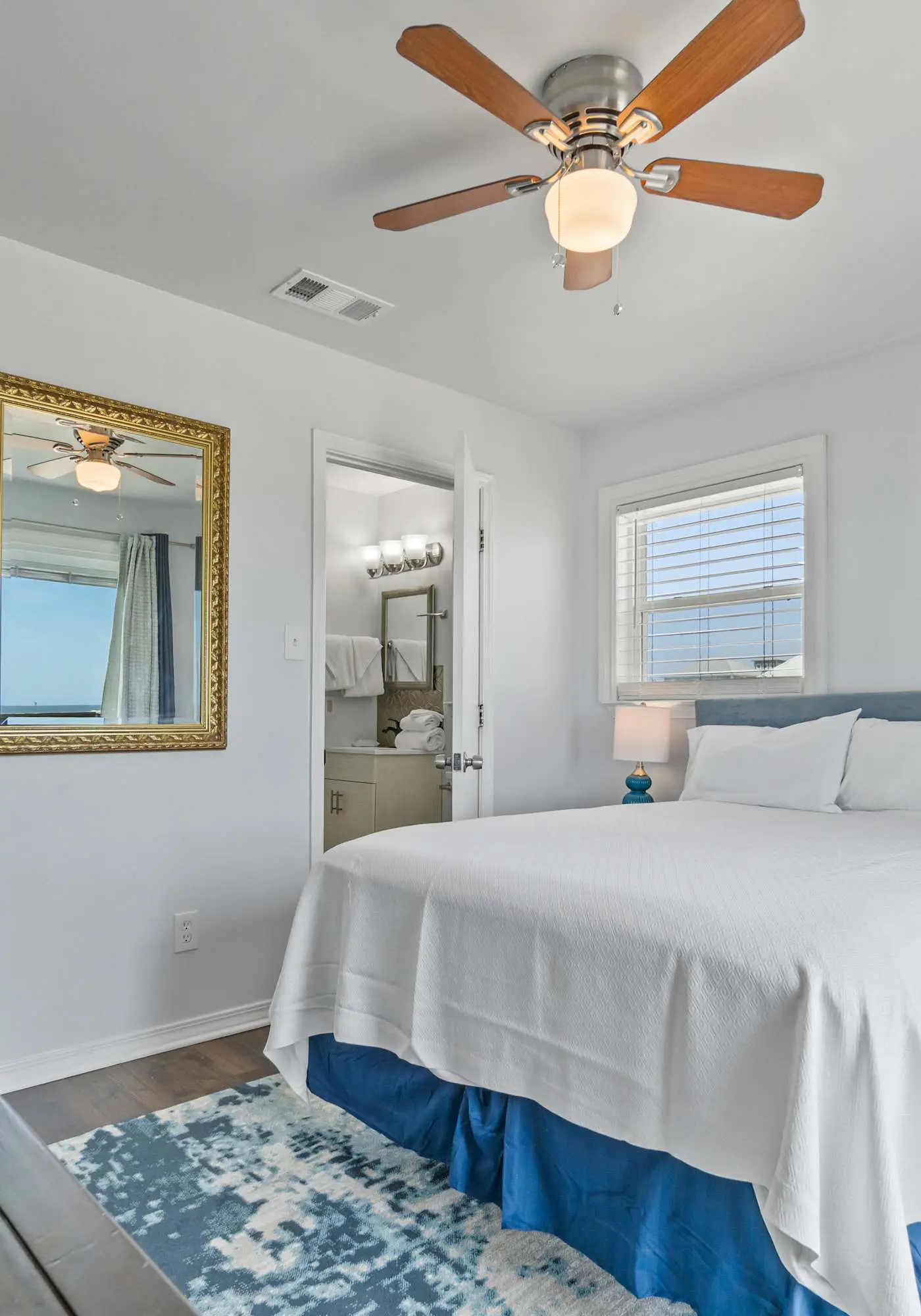 Beachfront Home with Spacious Waterfront Deck and Pet Friendly