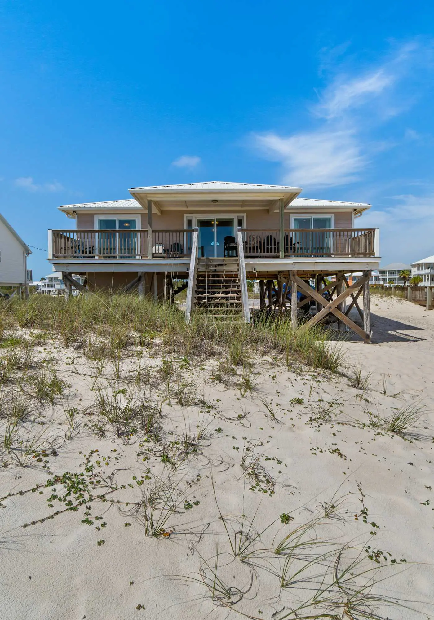 Oceanfront Oasis- Beachfront Home with Spacious Waterfront Deck and Pet Friendly