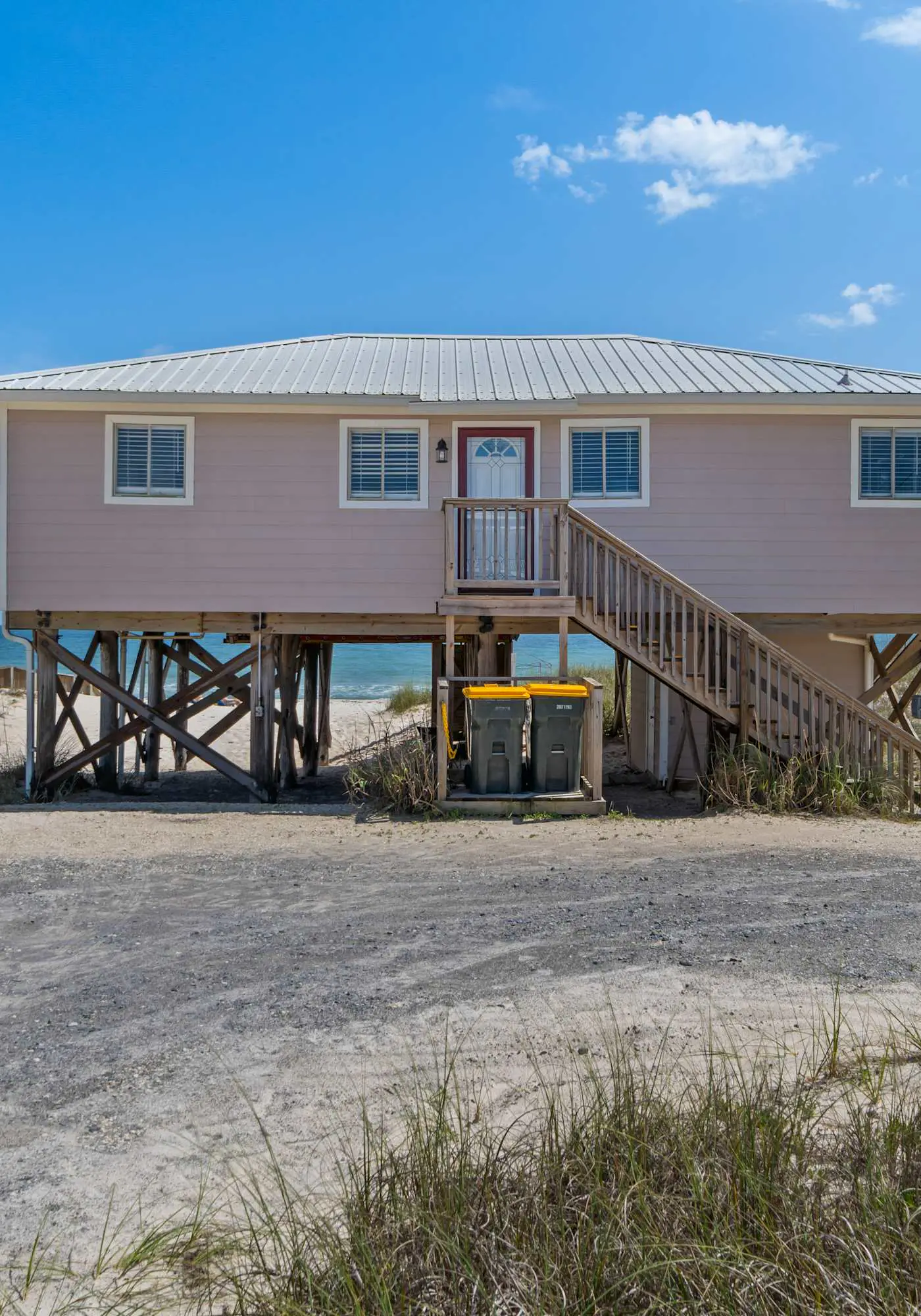 Oceanfront Oasis- Beachfront Home with Spacious Waterfront Deck and Pet Friendly