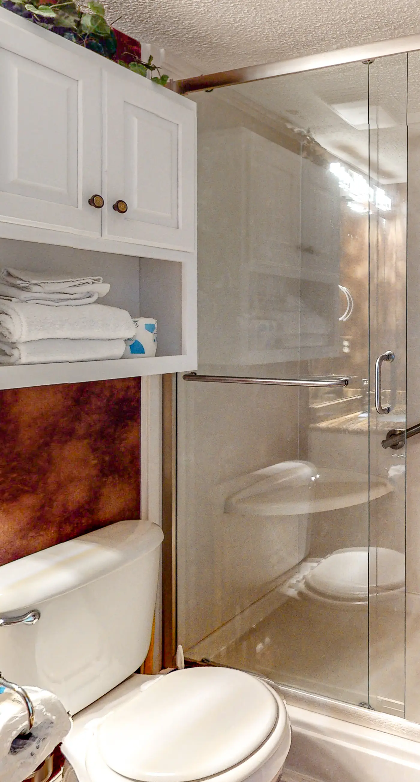 Gulf-front condo on 5th floor with amazing views, on-site pool & balcony