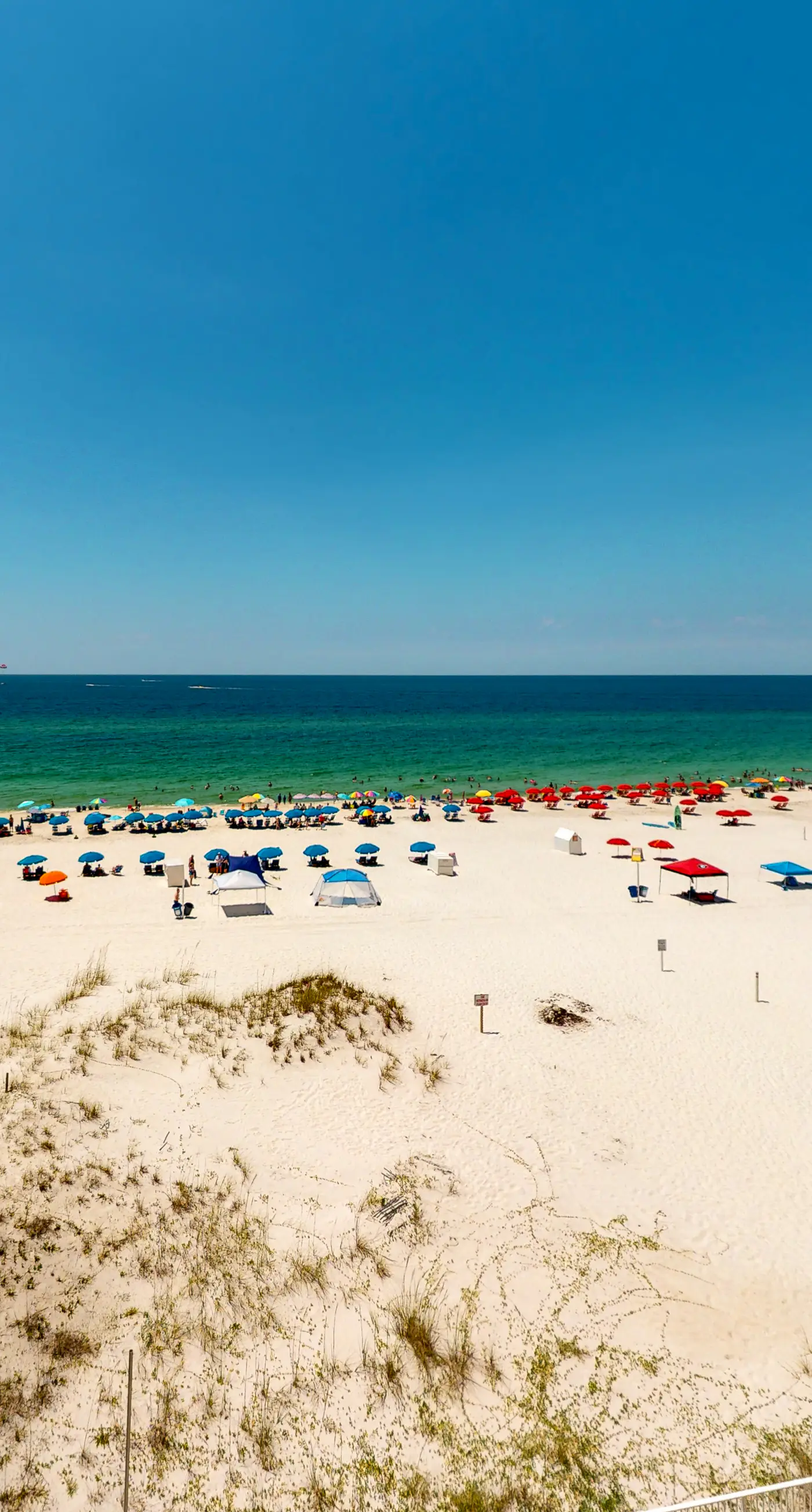 Gulf-front condo on 5th floor with amazing views, on-site pool & balcony