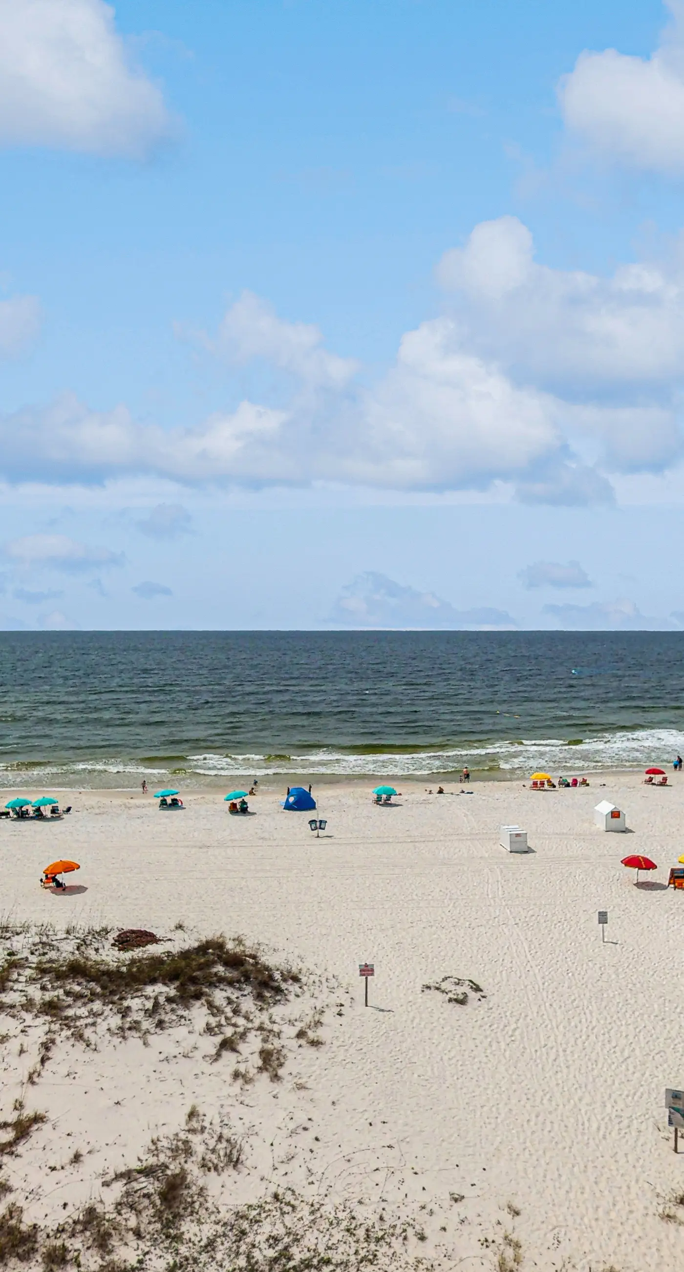 Gulf-front 5th-floor condo with balcony, pool & beach access - snowbird-friendly