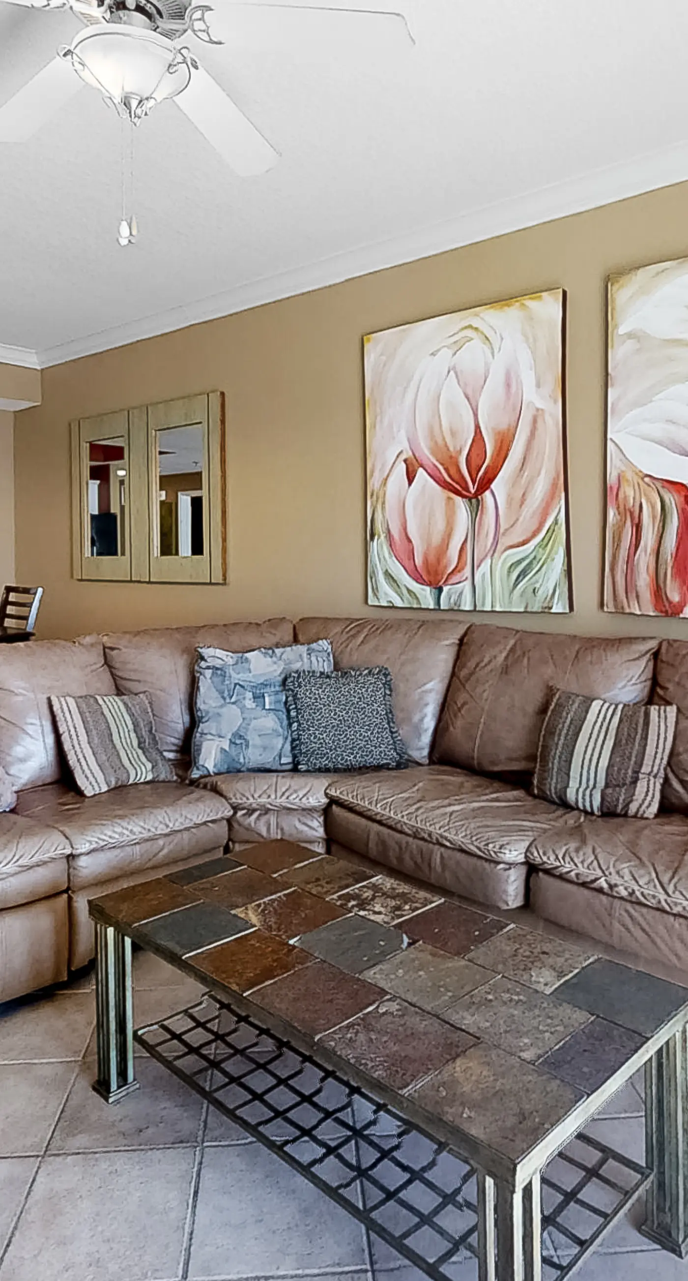 Waterfront Condo with balcony, pool, hot tub, sauna & AC