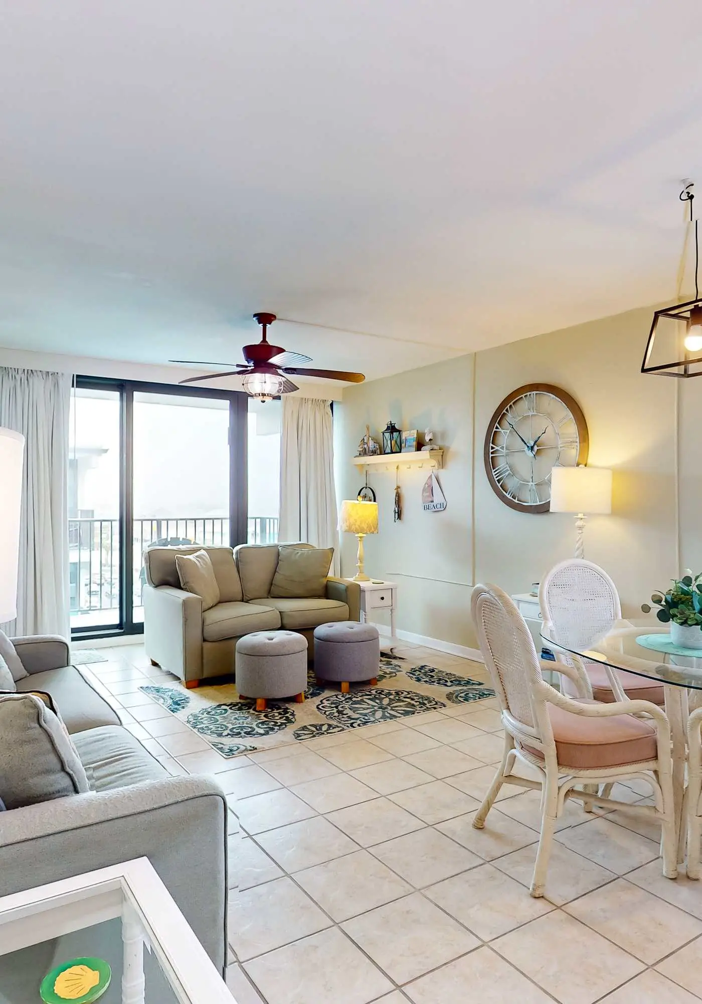 6th-floor condo with pool, central A/C, free WiFi, balcony, & views