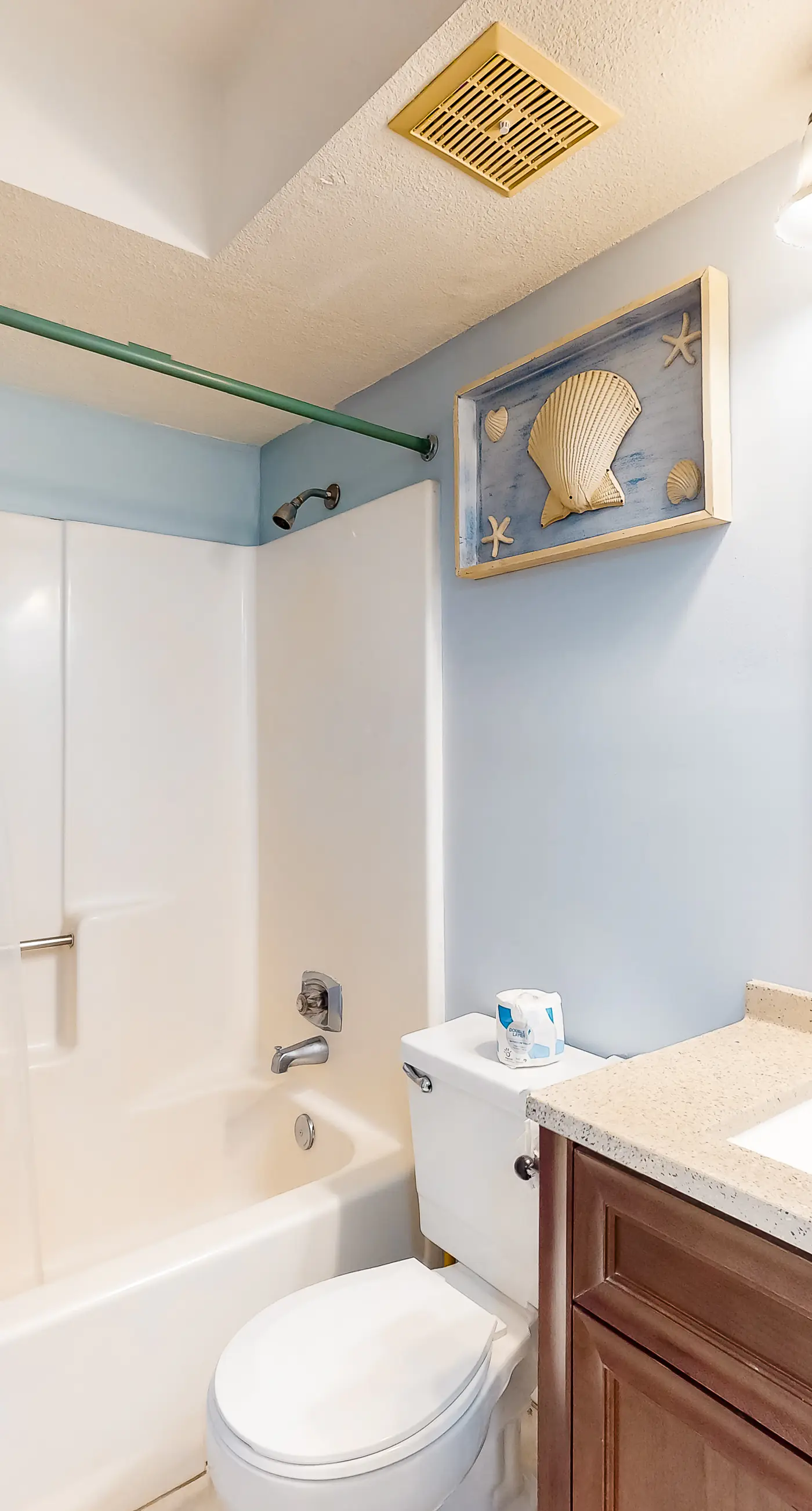 5th-floor beach/Gulf-front condo with balcony, great views, & pool access