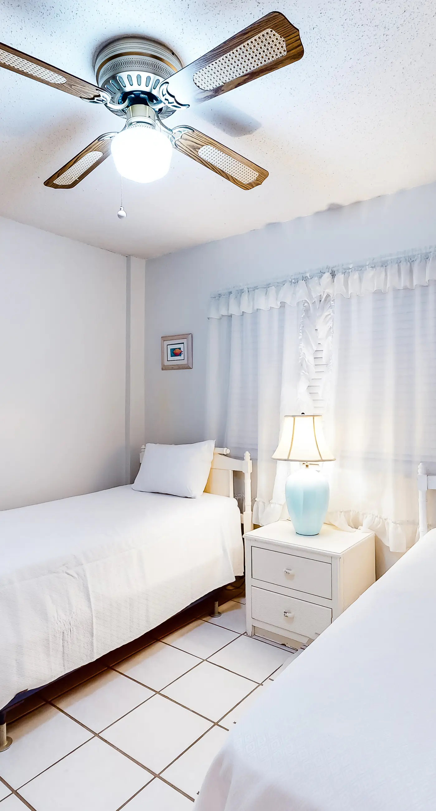 5th-floor beach/Gulf-front condo with balcony, great views, & pool access