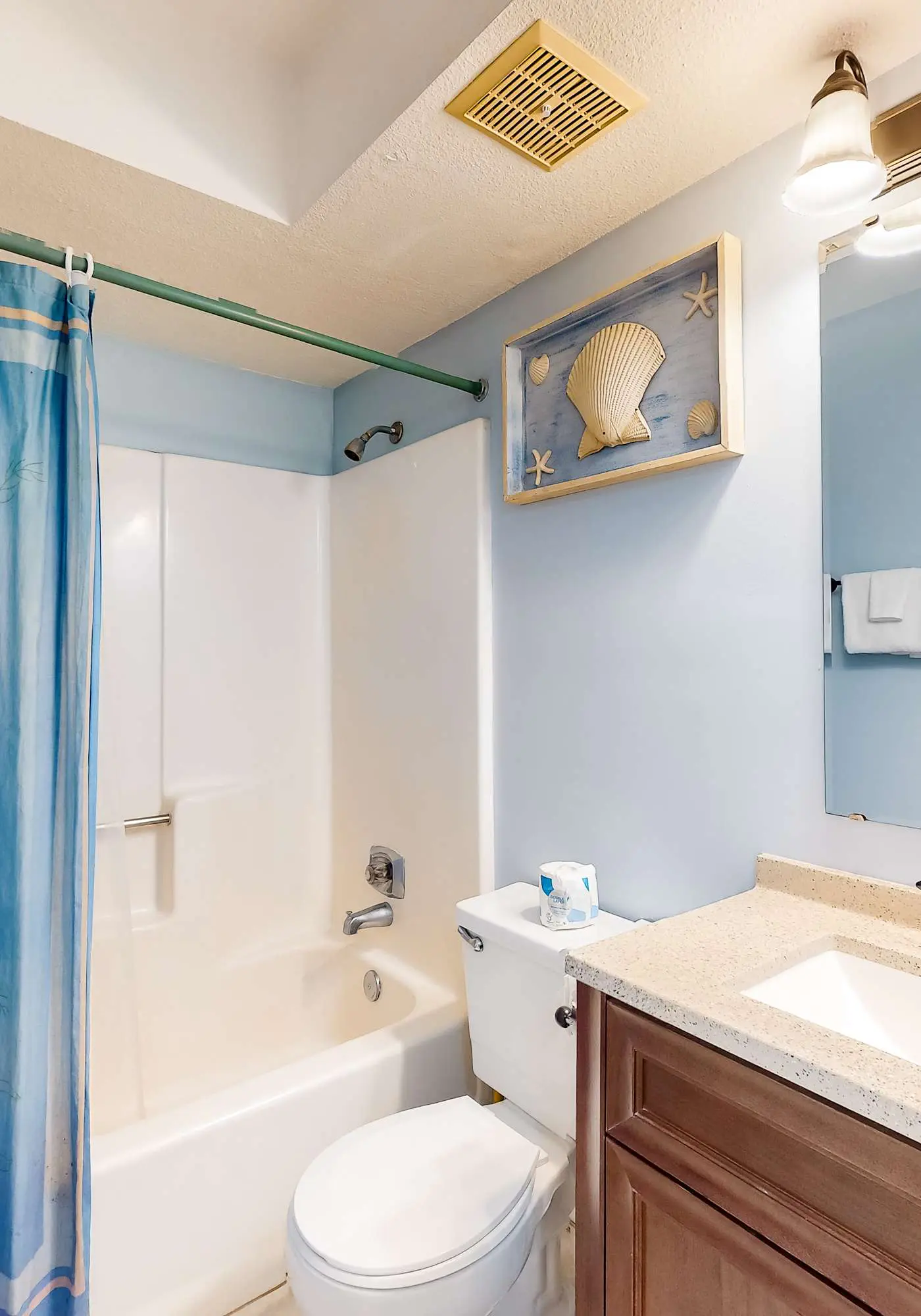 5th-floor beach/Gulf-front condo with balcony, great views, & pool access