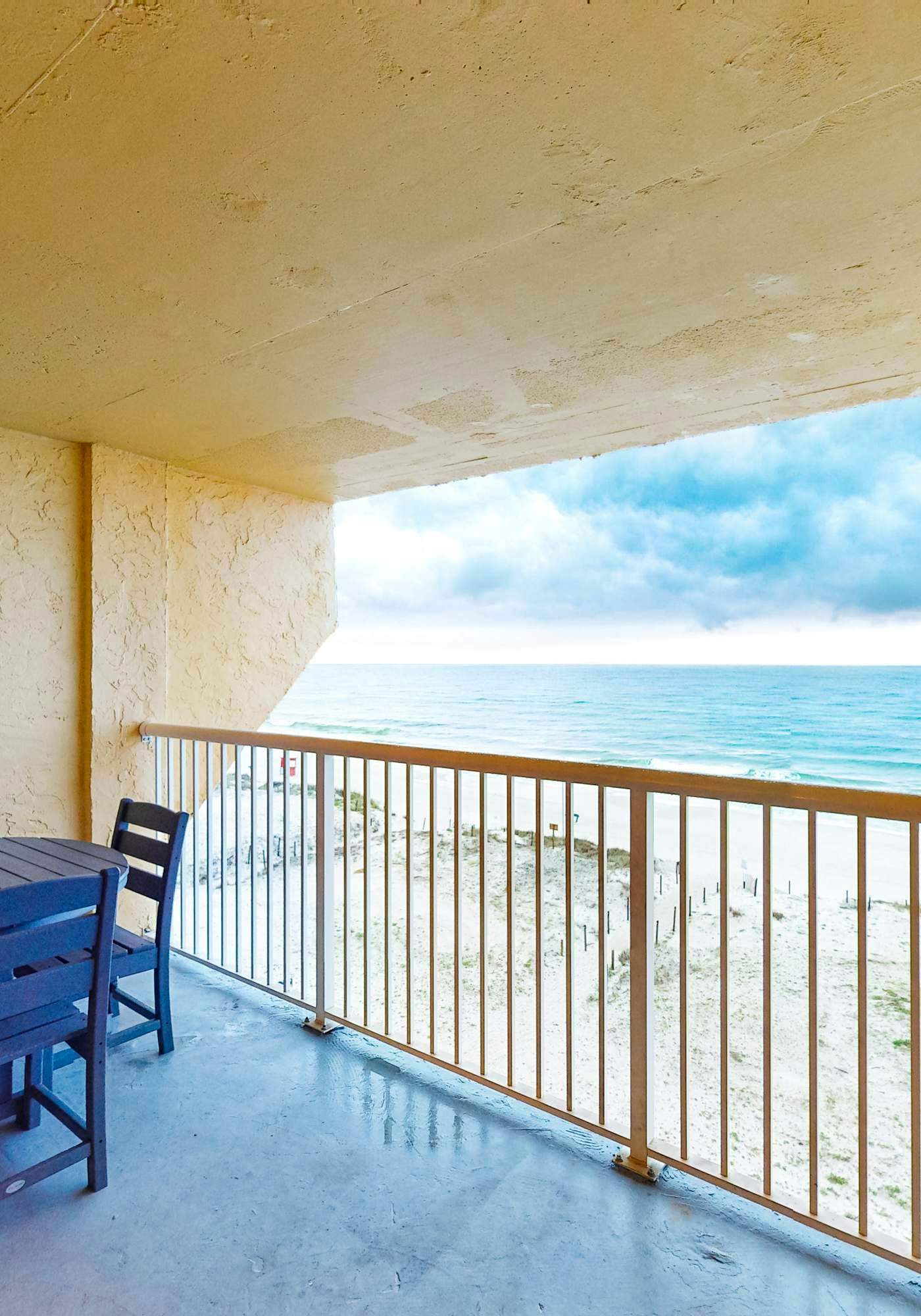 5th-floor beach/Gulf-front condo with balcony, great views, & pool access