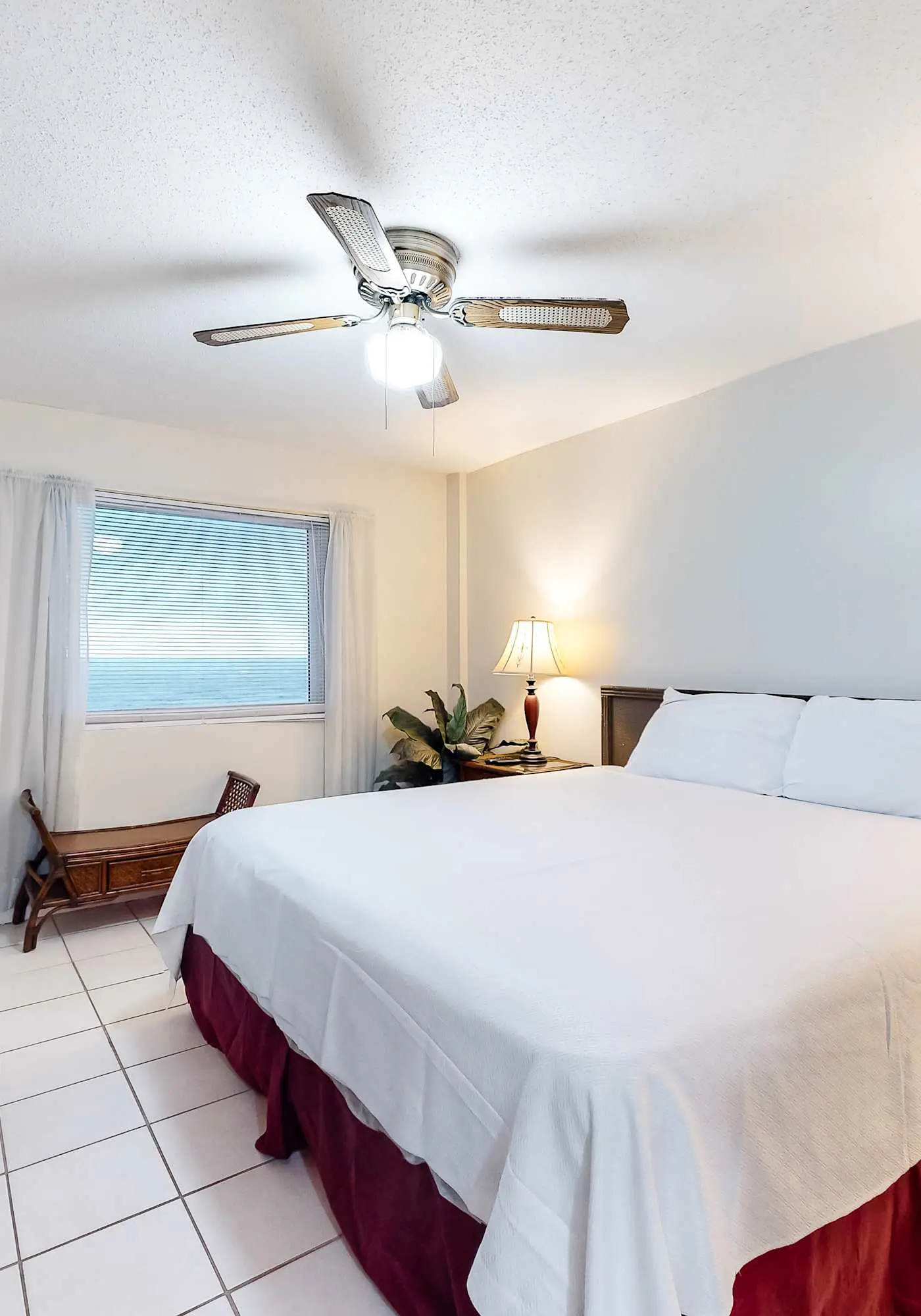 5th-floor beach/Gulf-front condo with balcony, great views, & pool access