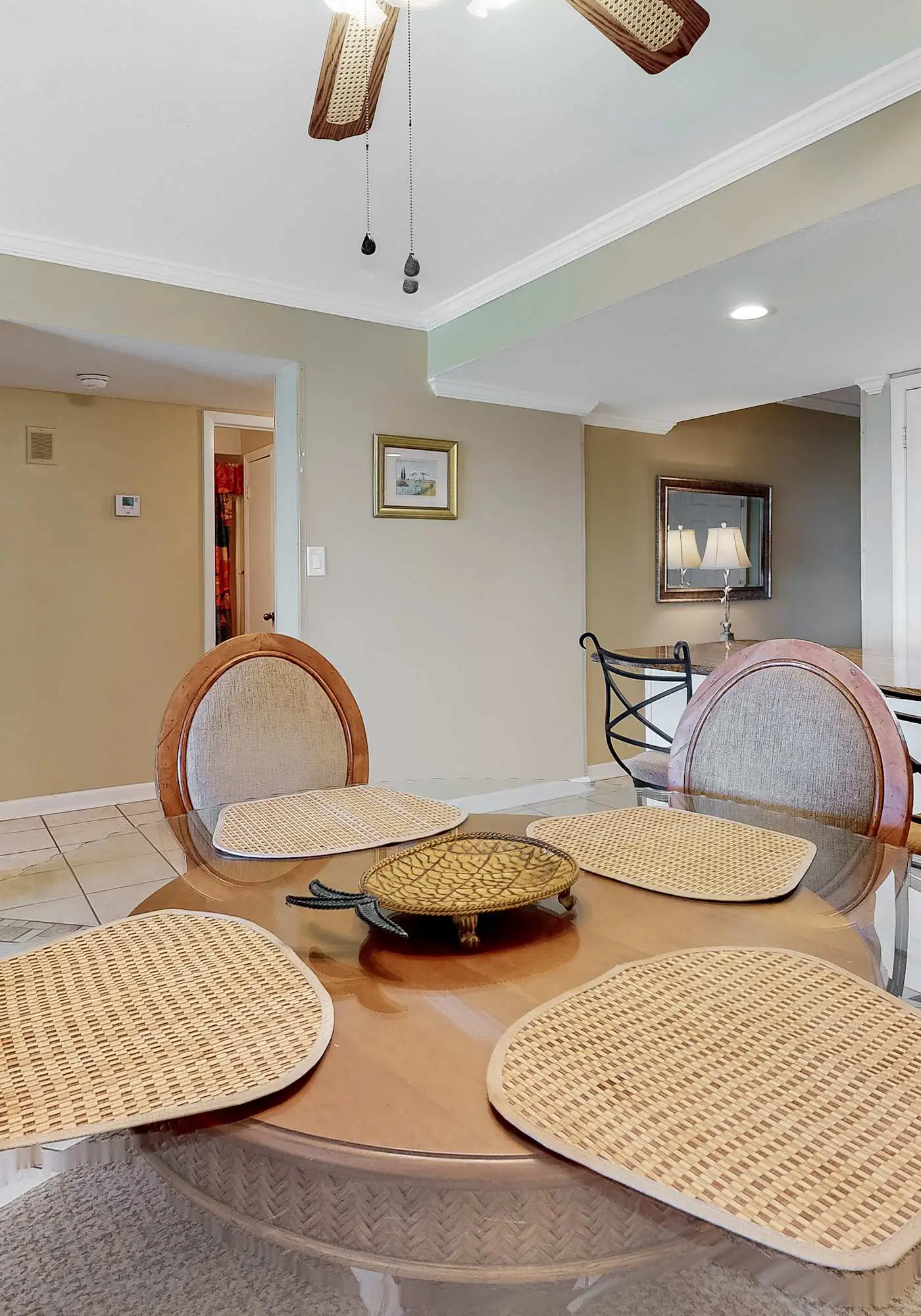 Gulf-Front 4th-Floor Condo with Shared Outdoor Pool, CentralAC, Private Balcony