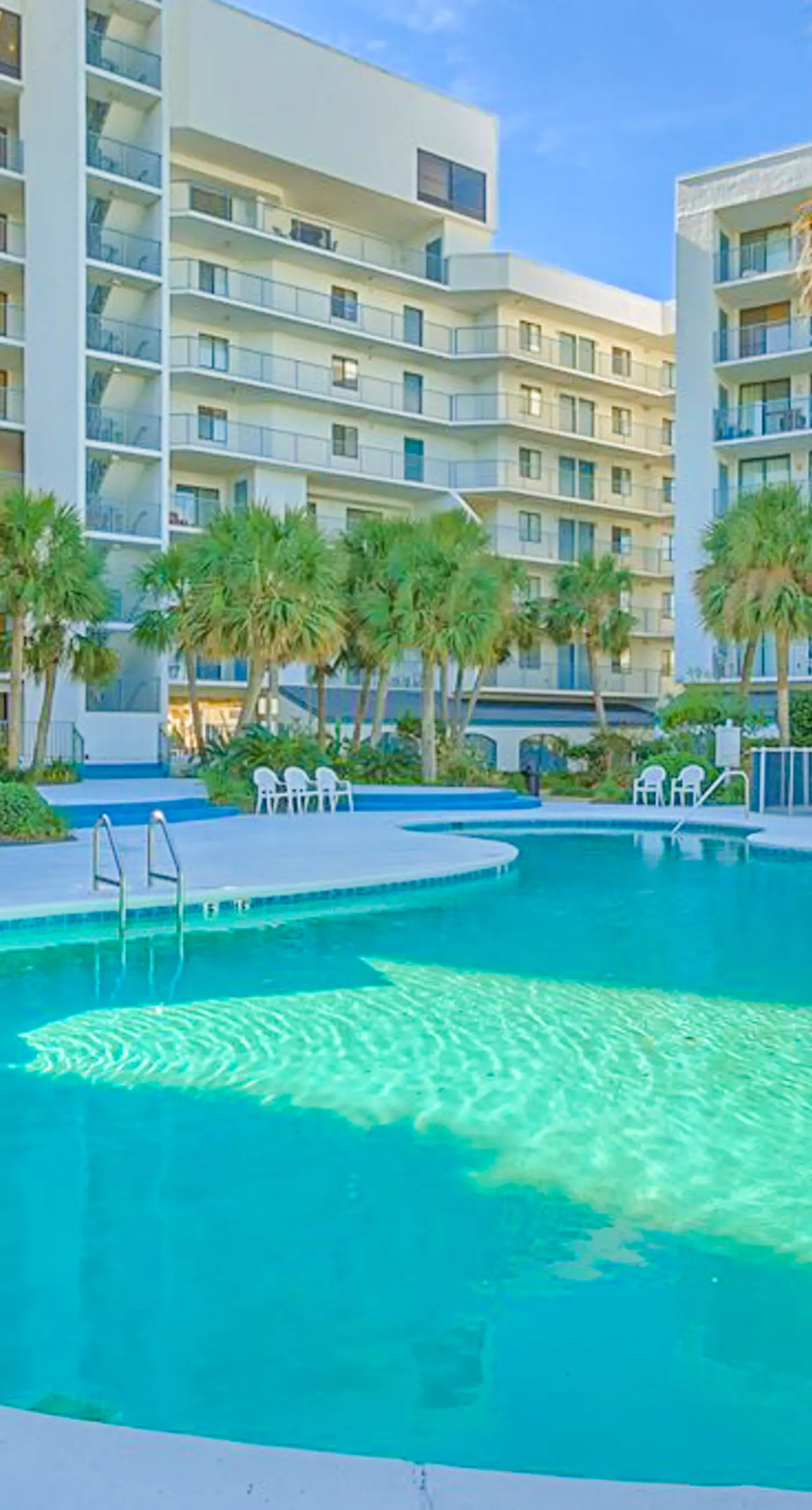Breezy Condo near the Beach w/Balcony, A/C, Shared Pool, Tennis, Hot Tub, WiFi