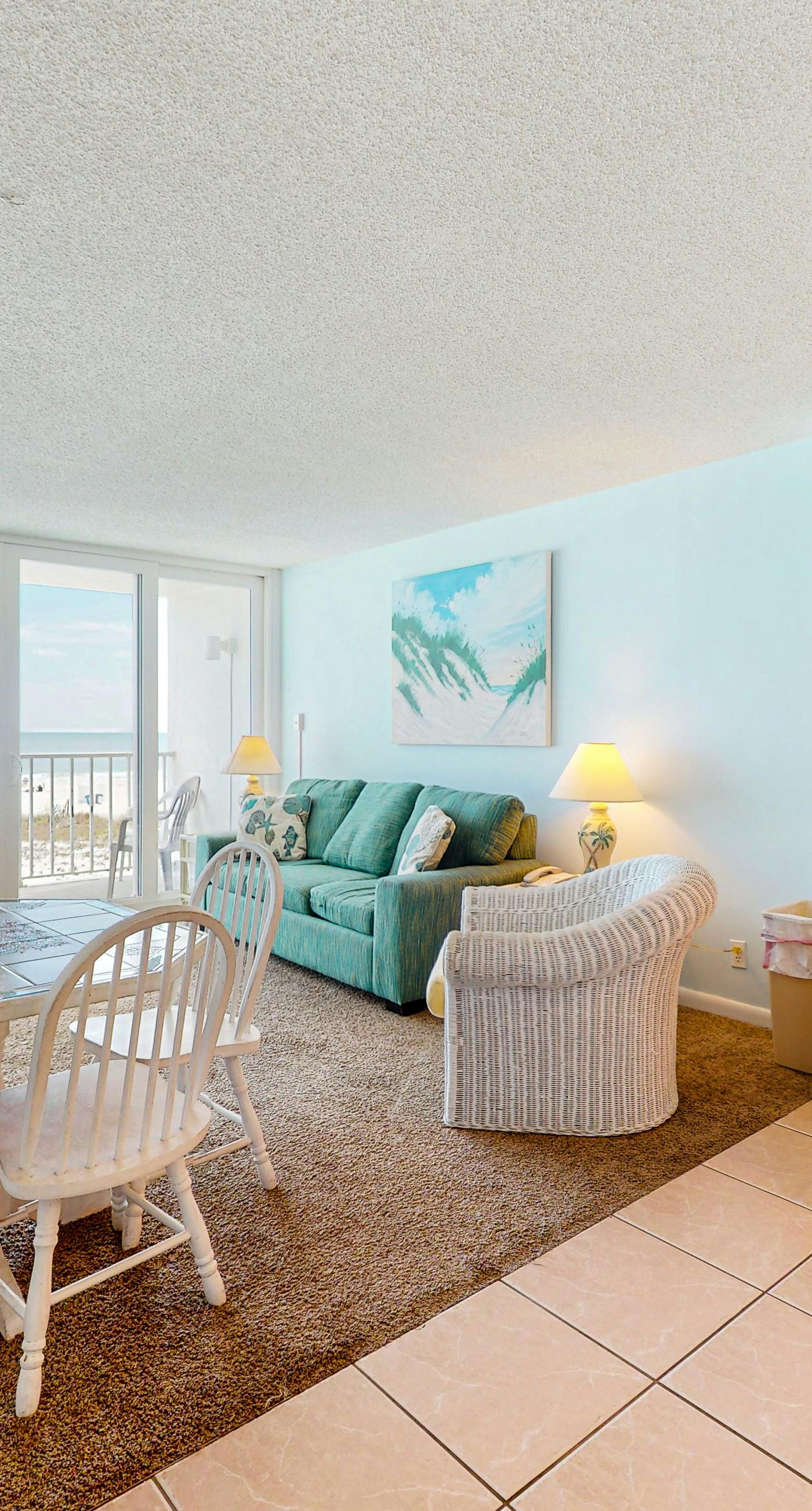 Beachfront Condo with Shared Outdoor Pool, Central AC, Private Balcony, Views, & WiFi