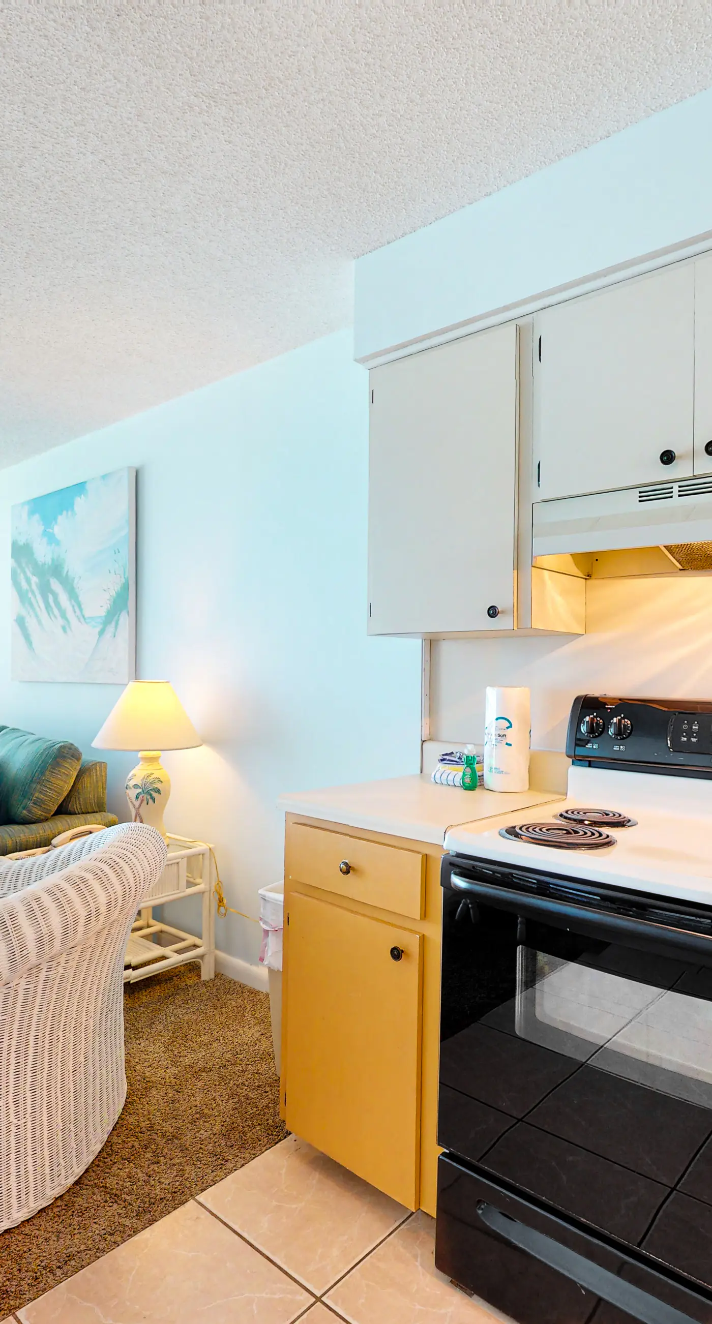 Beachfront Condo with Shared Outdoor Pool, Central AC, Private Balcony, Views, & WiFi