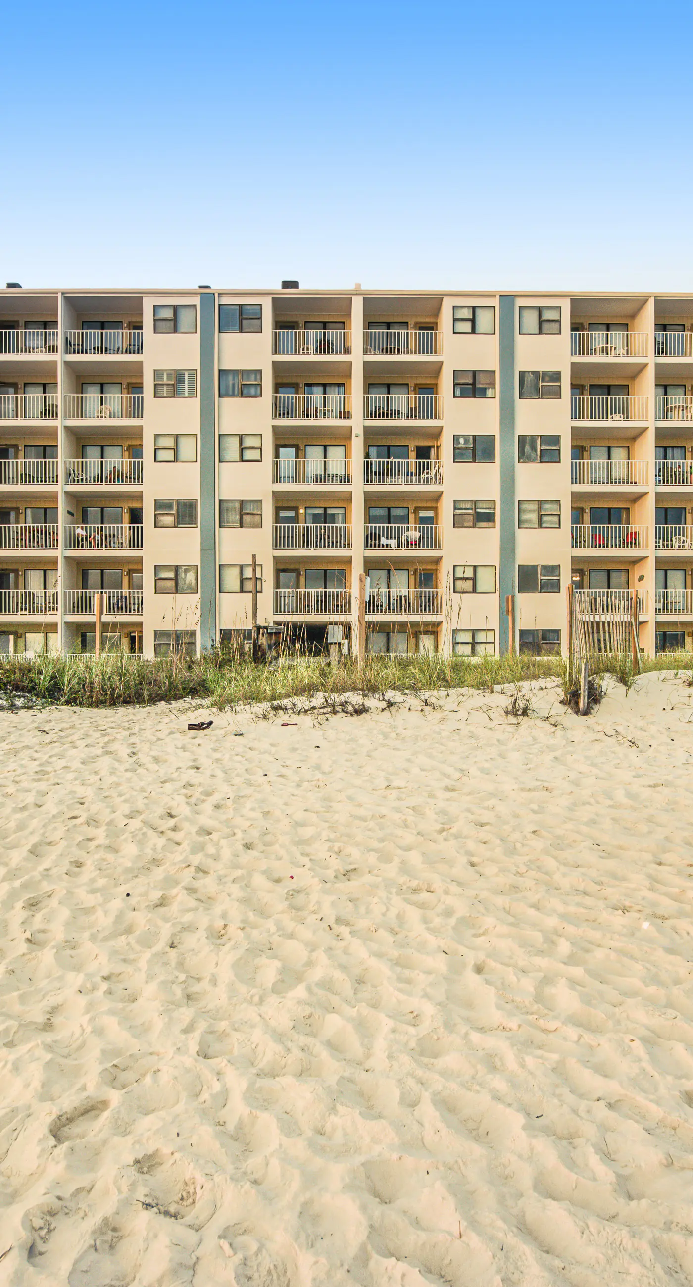 Beachfront Condo with Shared Outdoor Pool, Central AC, Private Balcony, Views, & WiFi