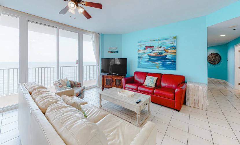 Corner Condo w/ Amazing Gulf-Front Views, Balcony & Shared Pools/Hot Tubs/Gym