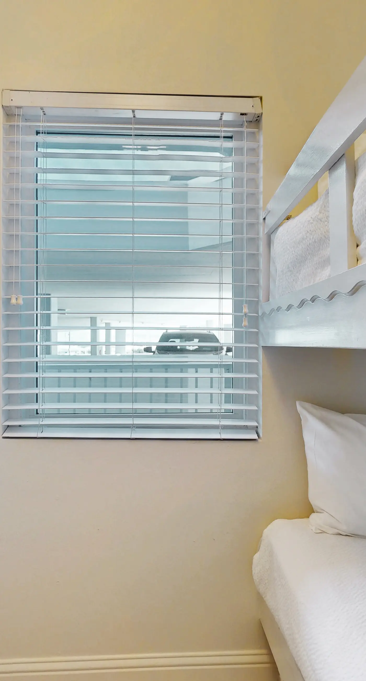 Gulf-Front Condo on the Beach w/ Balcony & Shared Pools/Hot Tubs/Sauna/Gym