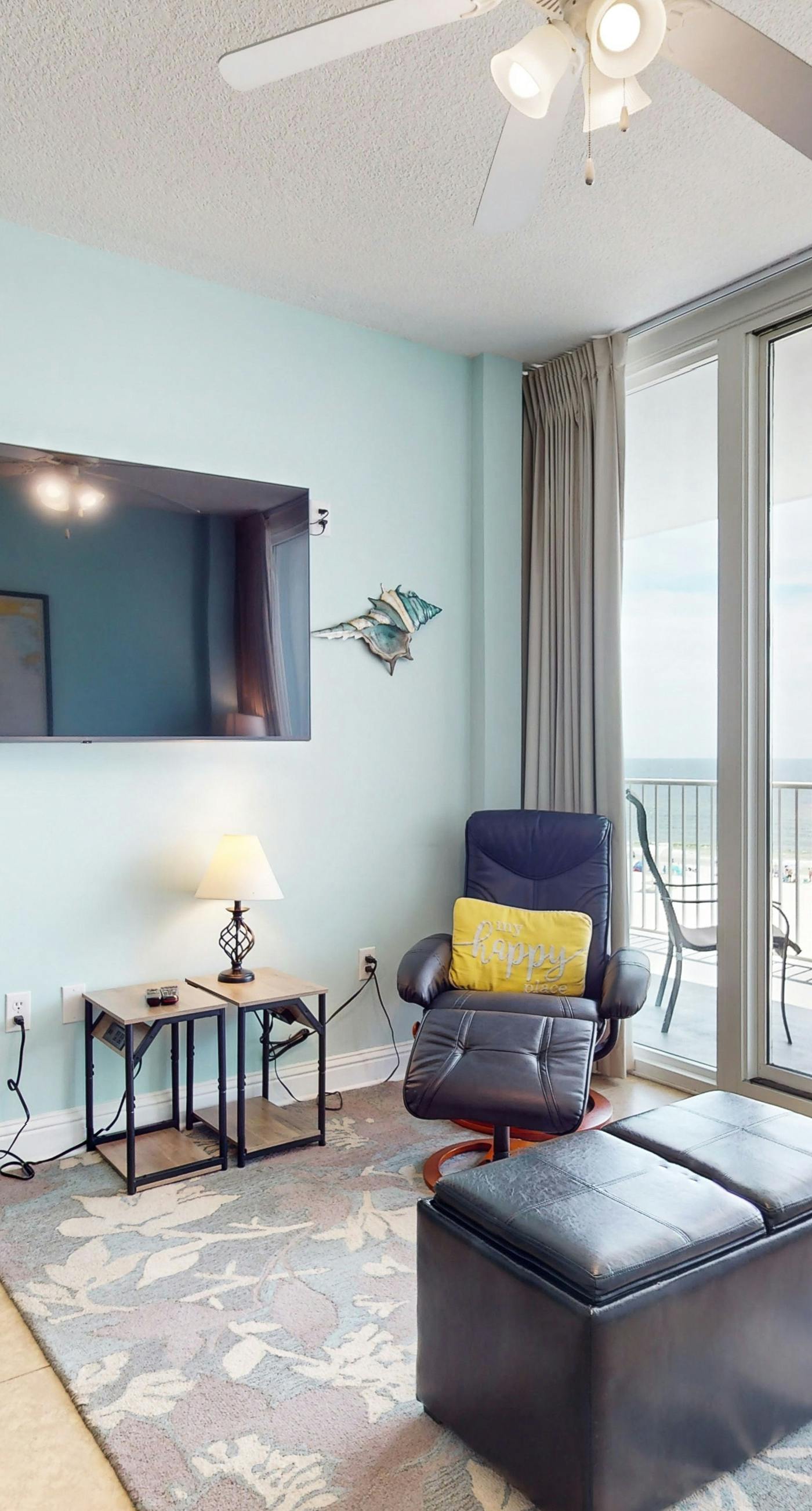 Gulf-Front Condo w/ Big Beach Views, Balcony, WiFi & Shared Pools/Hot Tubs/Gym