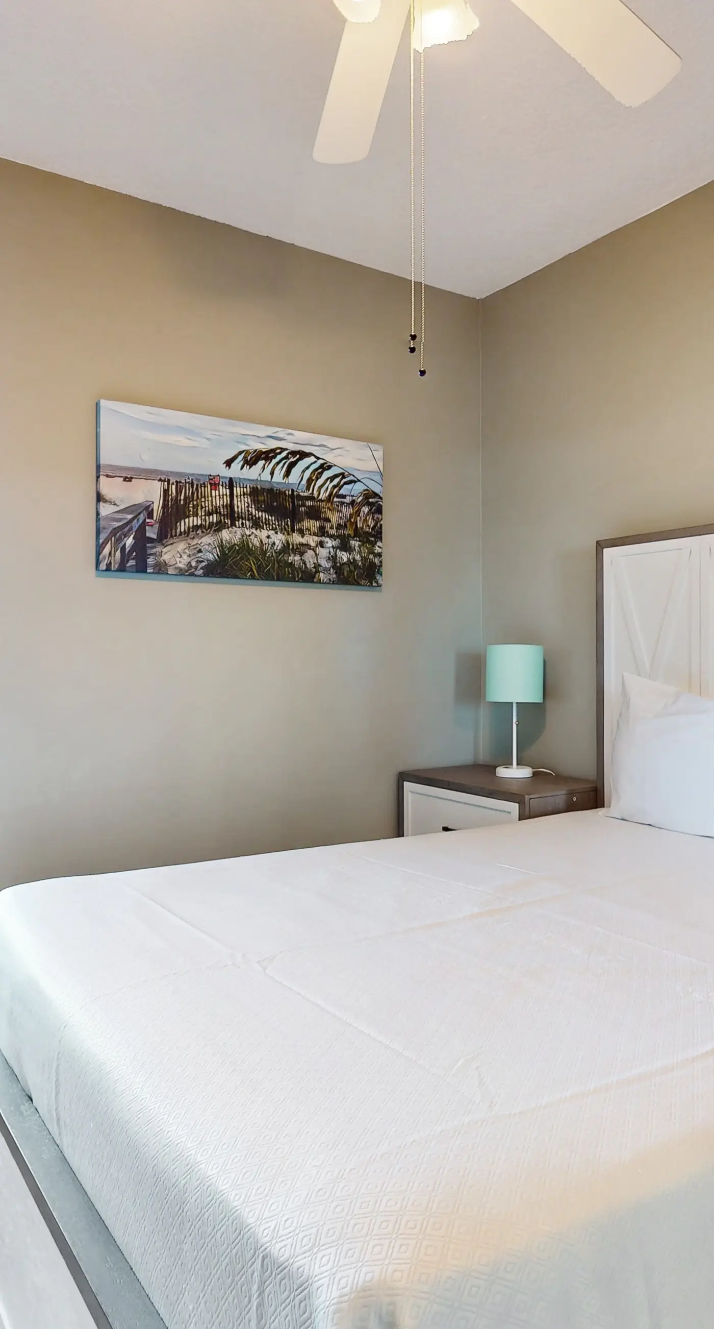 Gulf-Front Condo w/ Big Beach Views, Balcony, WiFi & Shared Pools/Hot Tubs/Gym