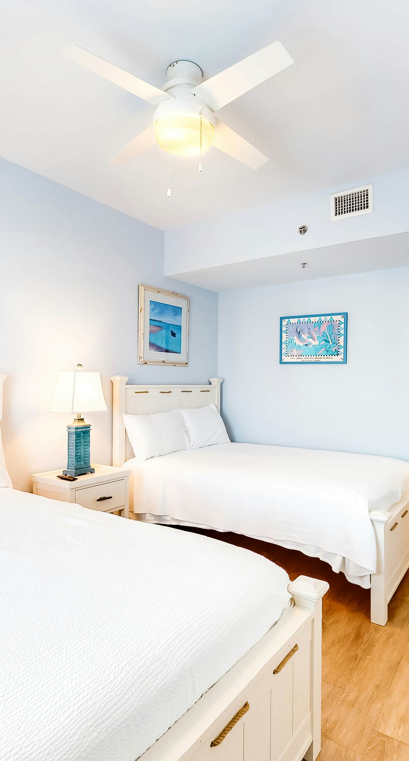 Amazing Condo in Gulf-Front Condo Featuring a Shared Pool, Free WiFi, Central AC