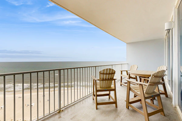 Gulf-Front, 12th-Floor Condo w/ Great View, Balcony, AC & Shared Pools/Hot Tubs