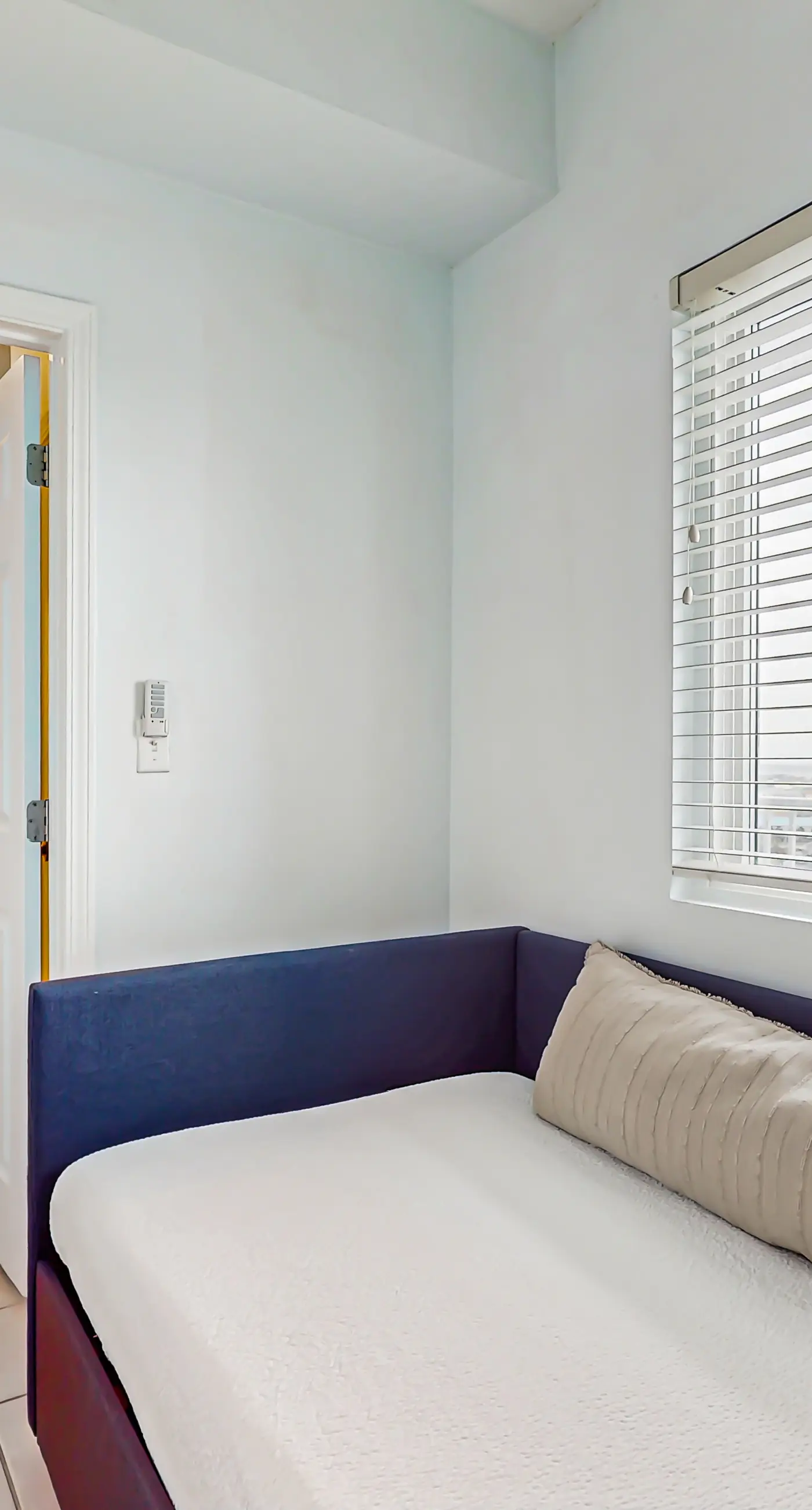 Gulf-Front, 12th-Floor Condo w/ Great View, Balcony, AC & Shared Pools/Hot Tubs