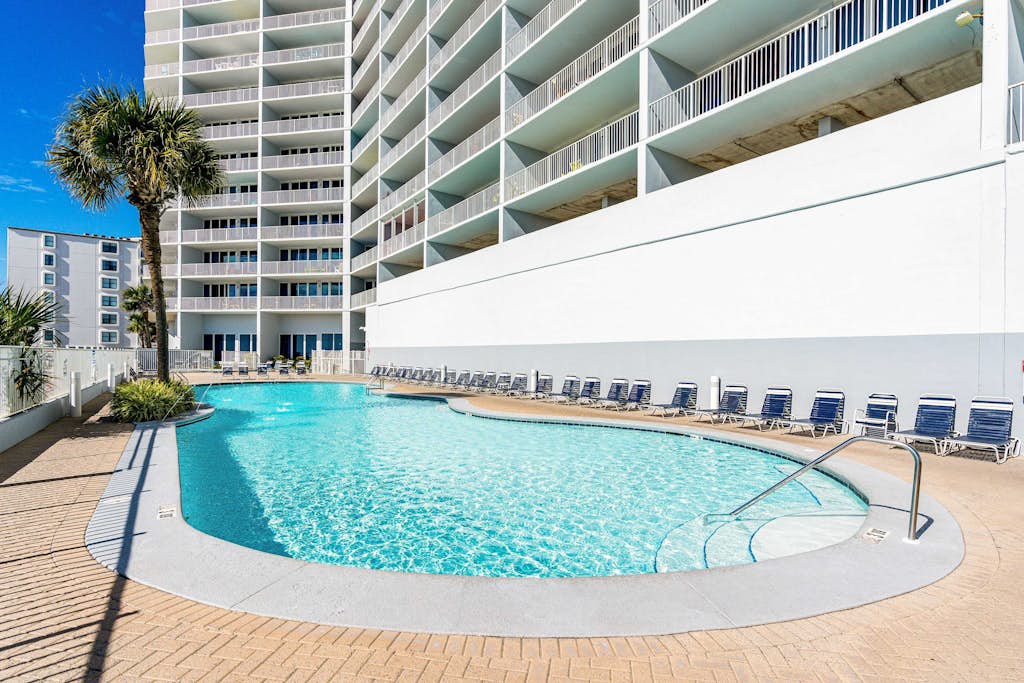Gulf-Front, 12th-Floor Condo w/ Great View, Balcony, AC & Shared Pools/Hot Tubs