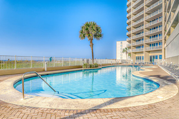 Gulf-Front Condo w/ Beach View, Balcony, AC & Resort Pools/Hot Tubs/Sauna