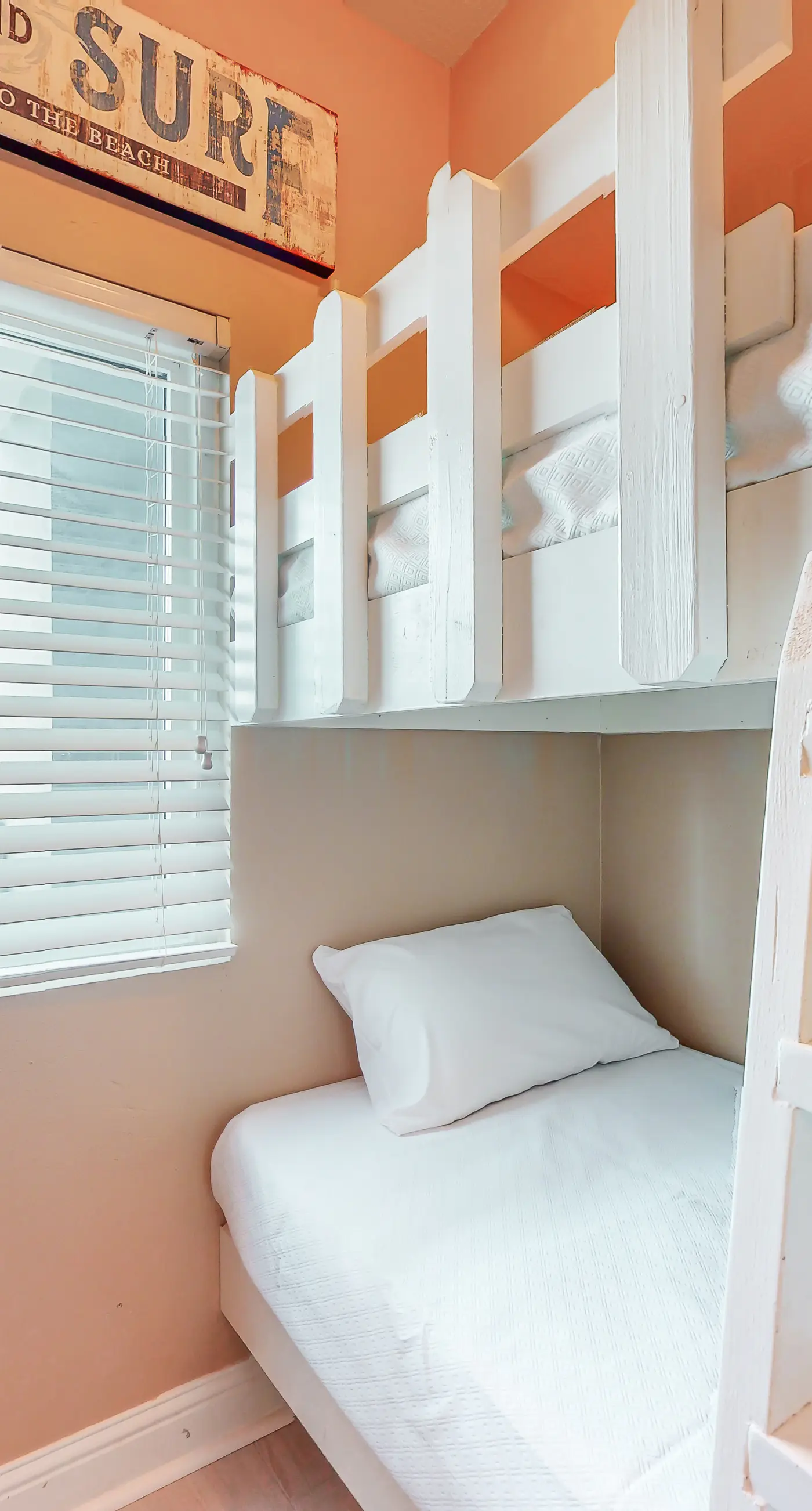 Gulf-Front Condo w/ Beach View, Balcony, AC & Resort Pools/Hot Tubs/Sauna