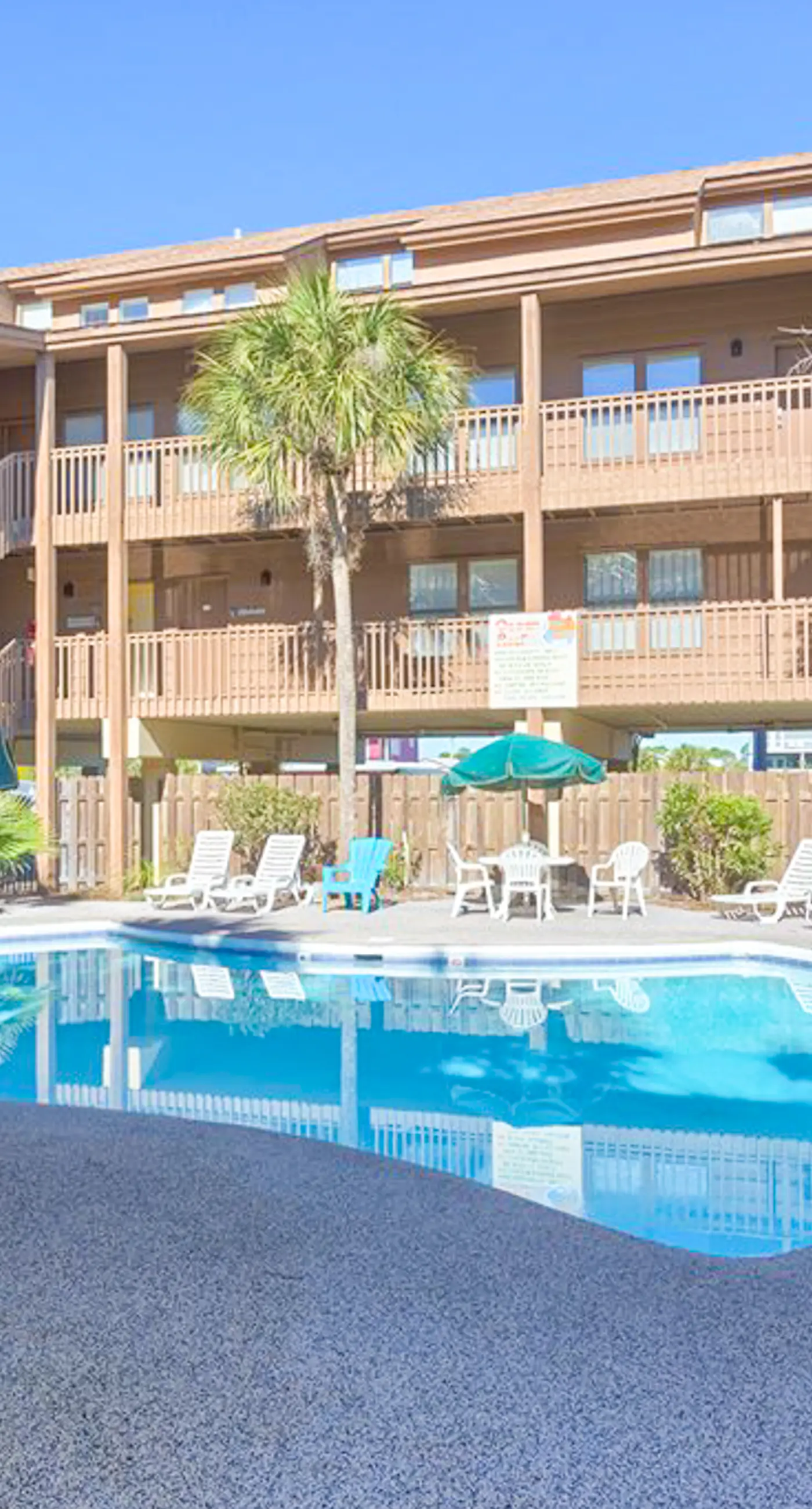 Air-Conditioned Condo in a Beachfront Complex w/ WiFi, Balconies & Shared Pool