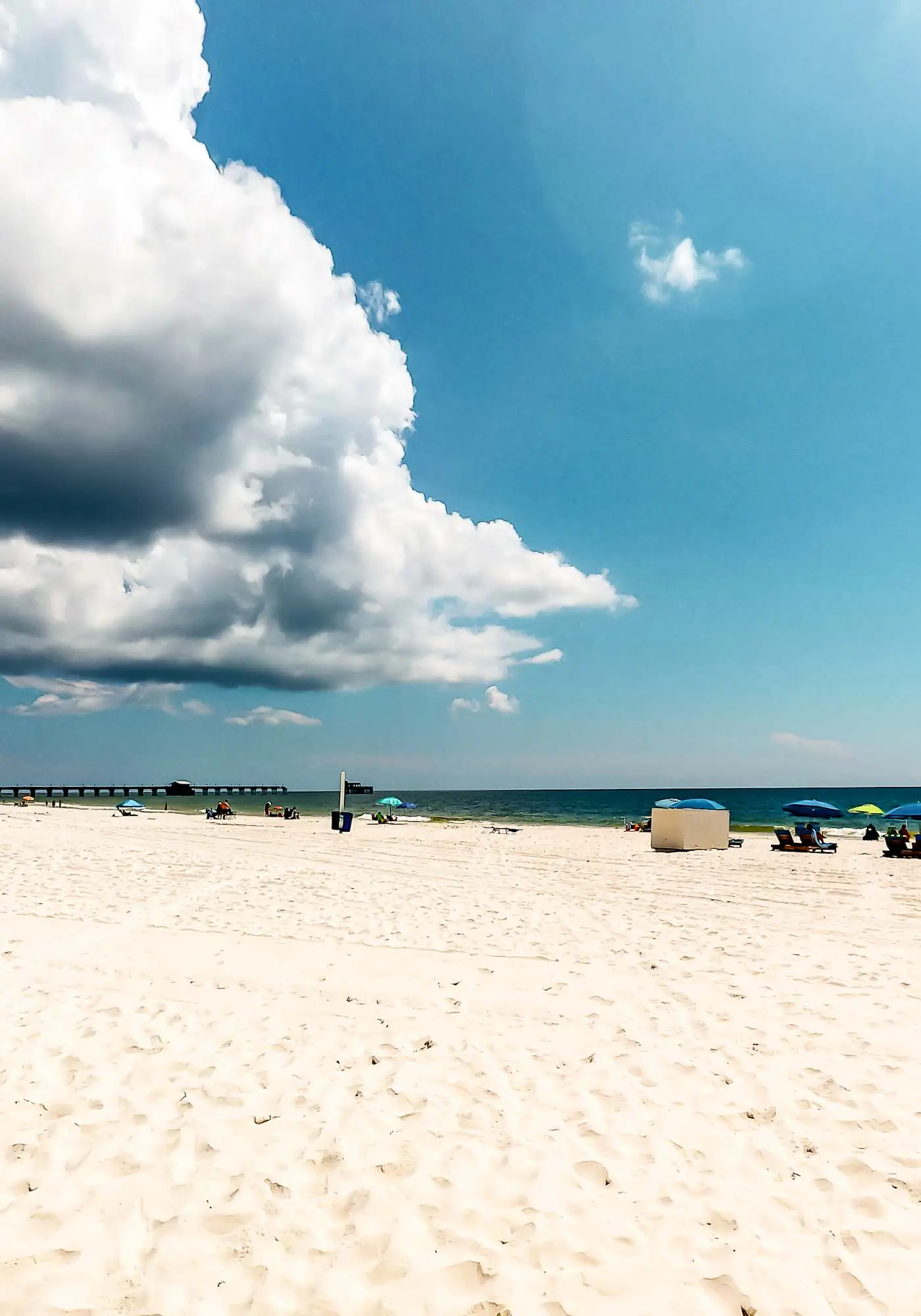 Comfortable Gulf-front condo with pool, hot tub, washer dryer, & central AC